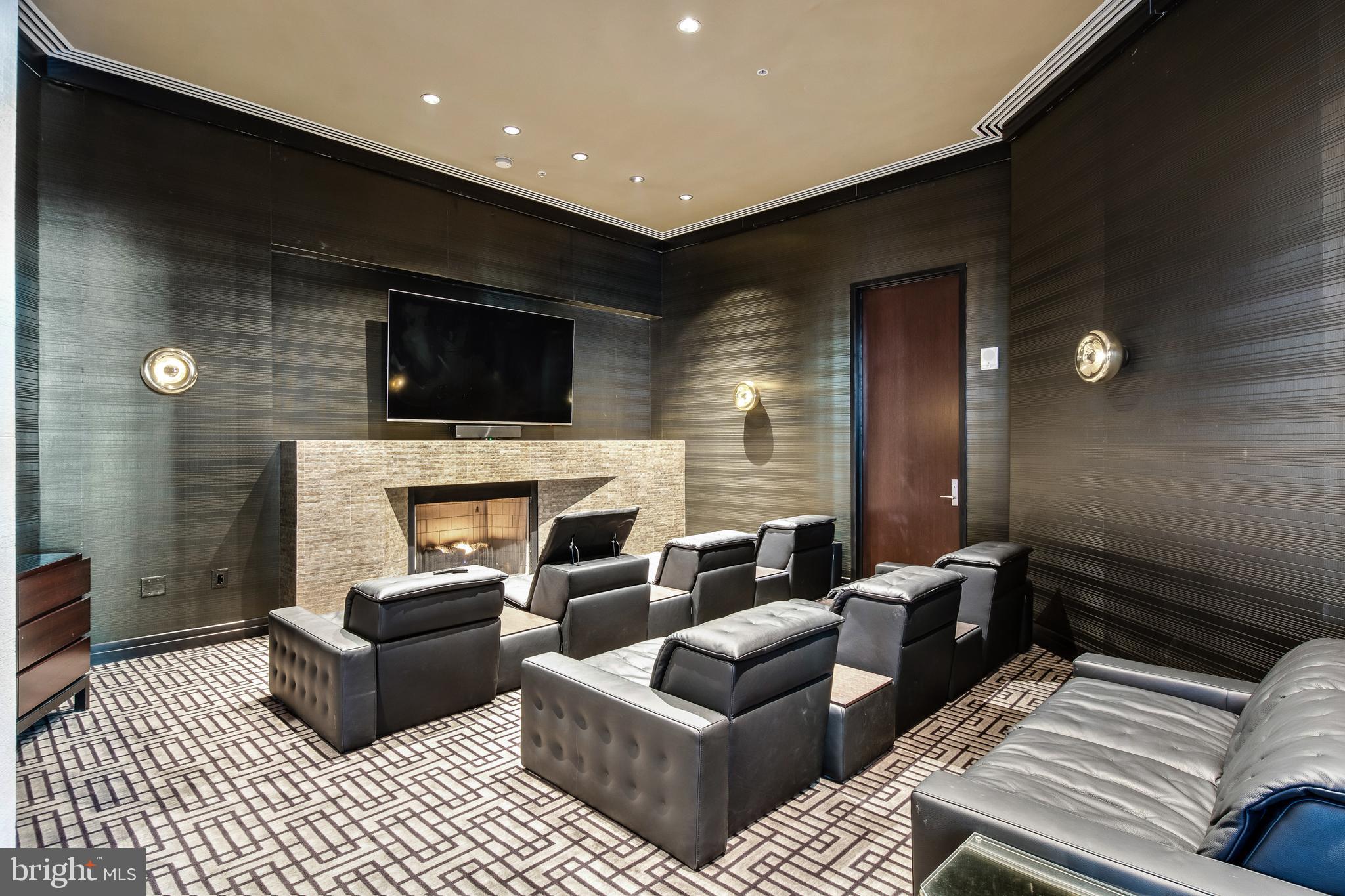 AVENUE OF THE ARTS - Residential Lease