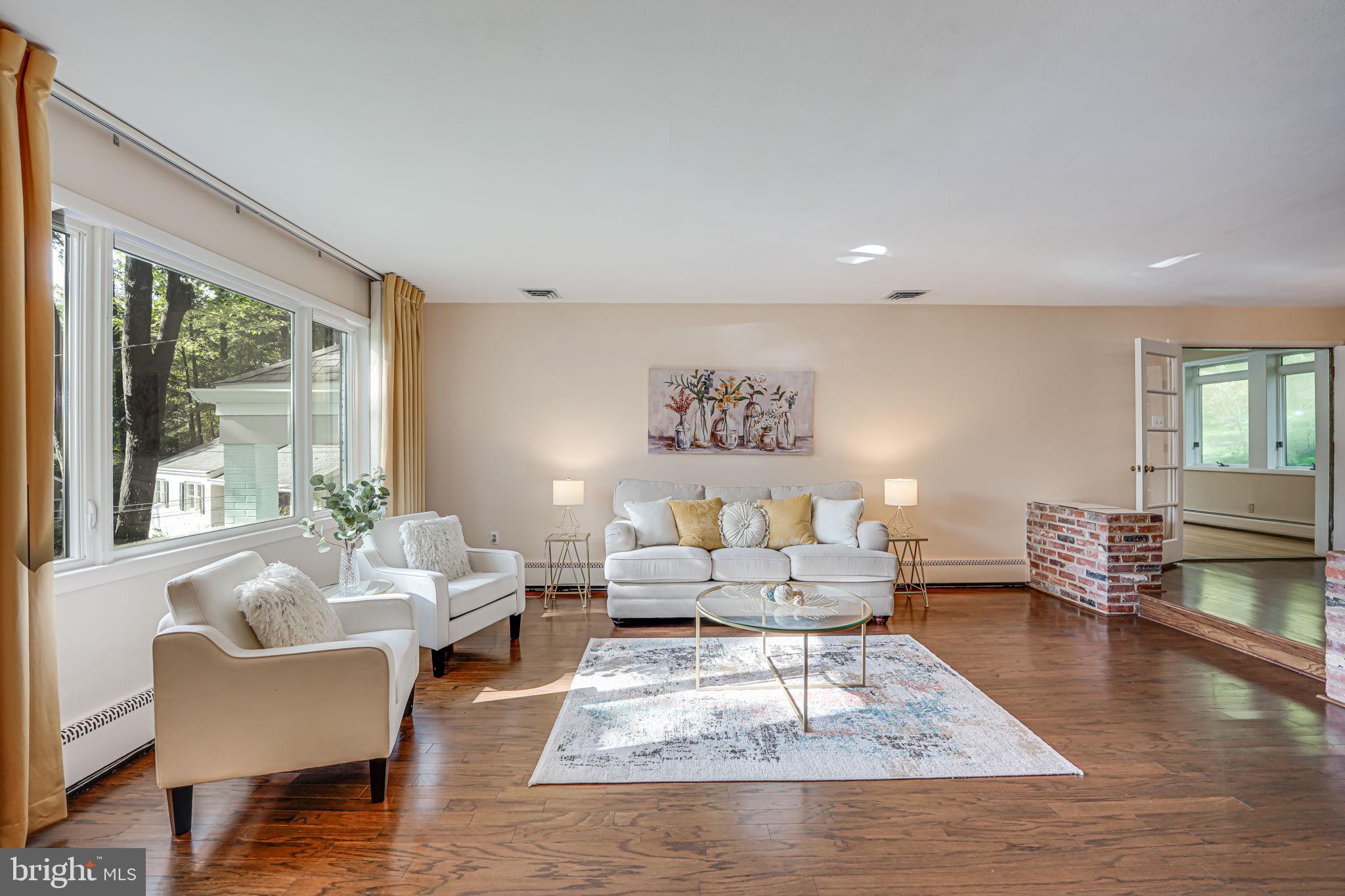 BELLEVUE FOREST - Residential