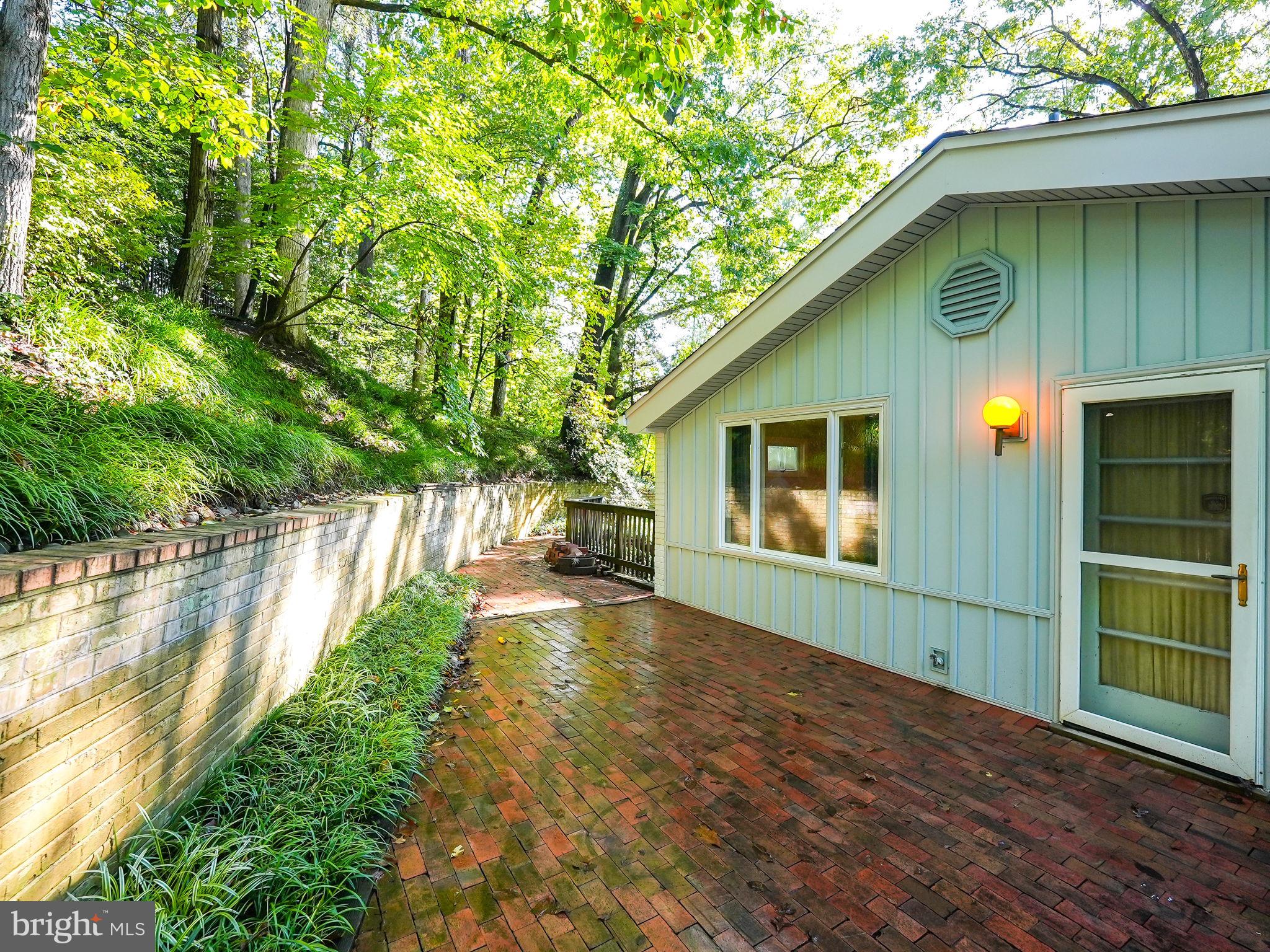 BELLEVUE FOREST - Residential