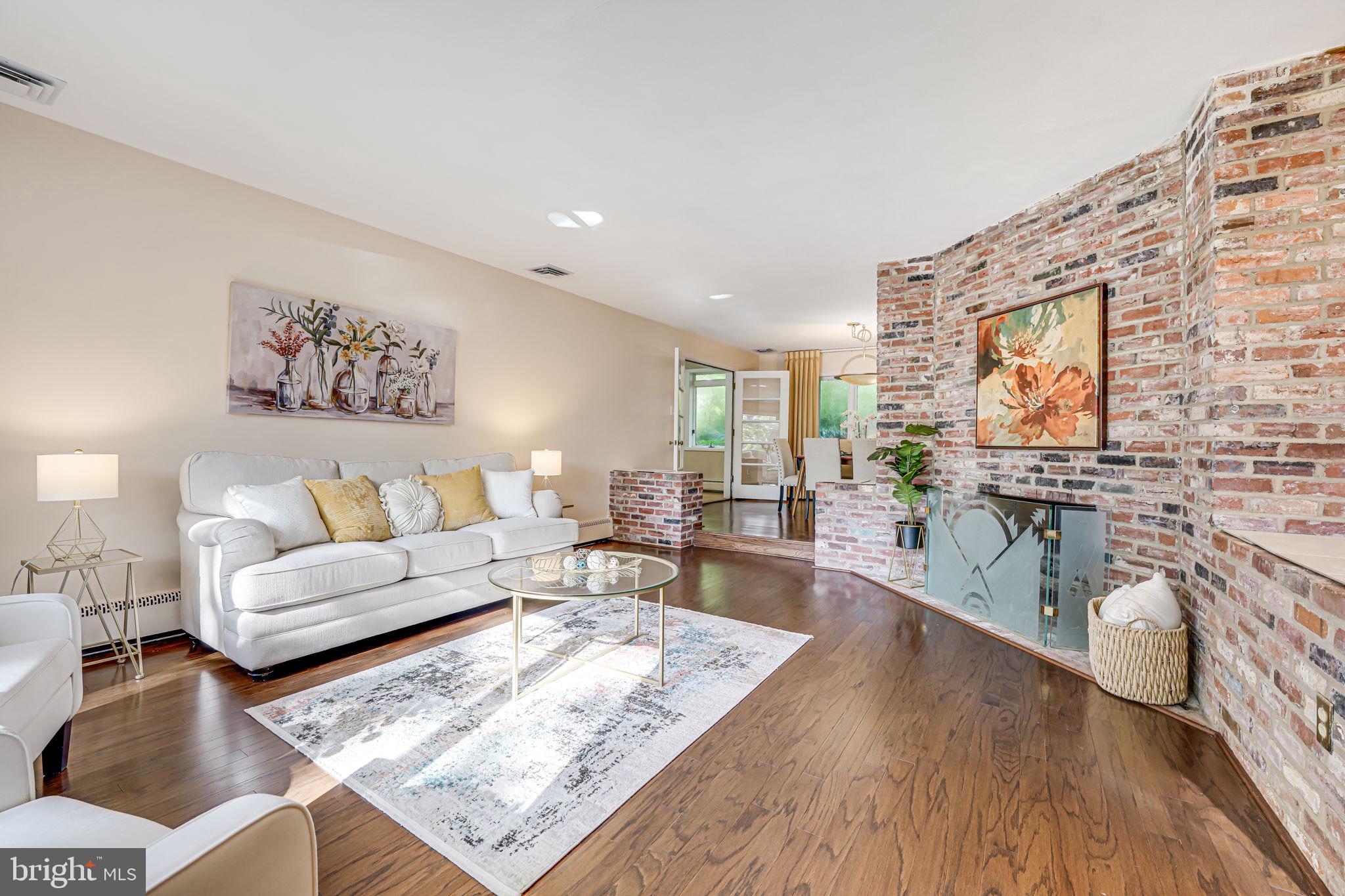 BELLEVUE FOREST - Residential