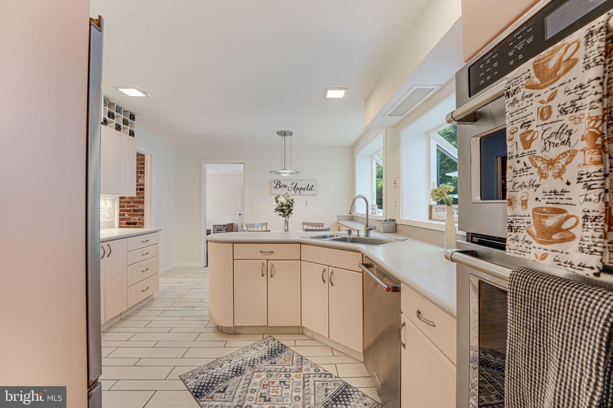 BELLEVUE FOREST - Residential