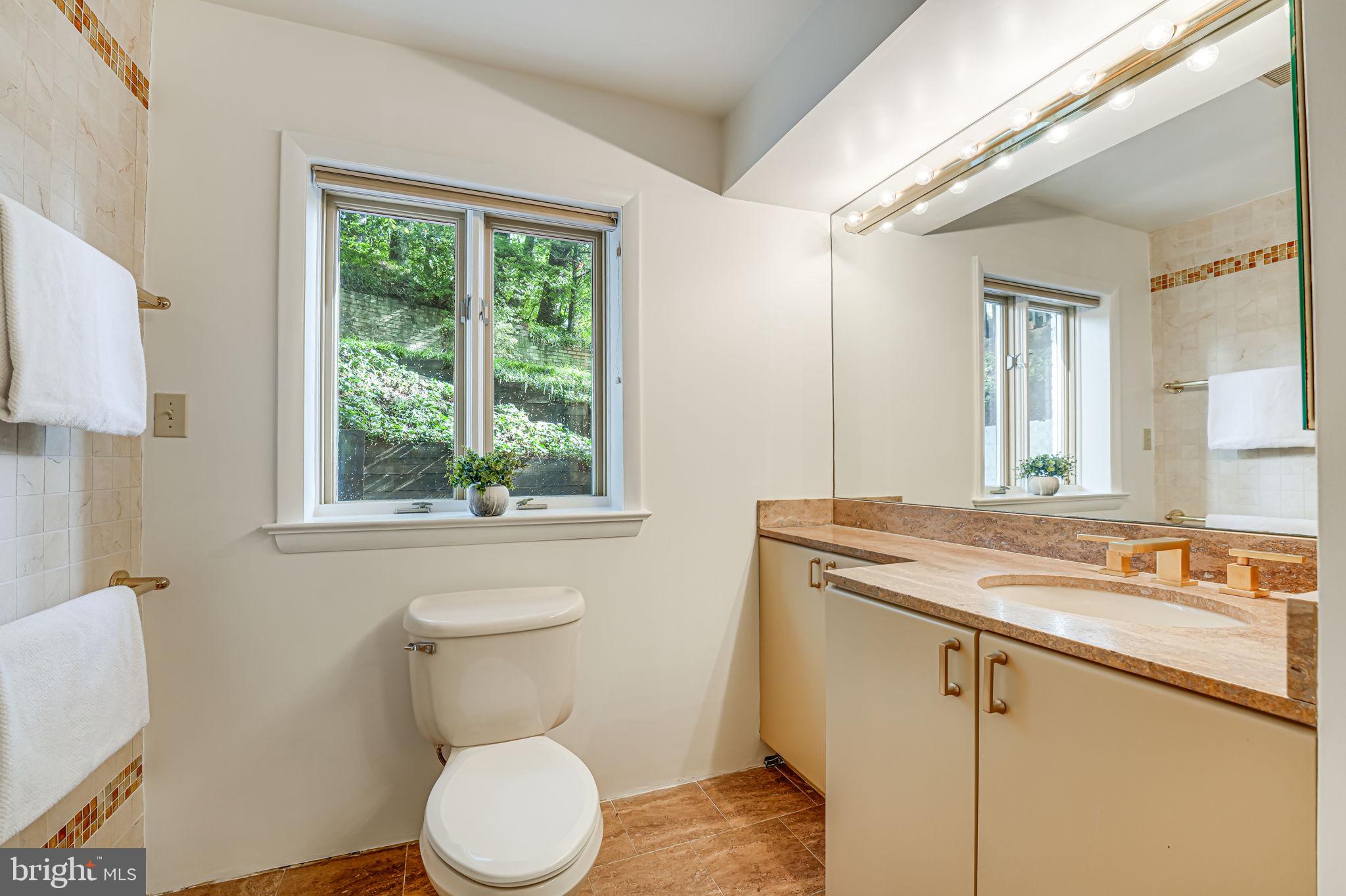 BELLEVUE FOREST - Residential