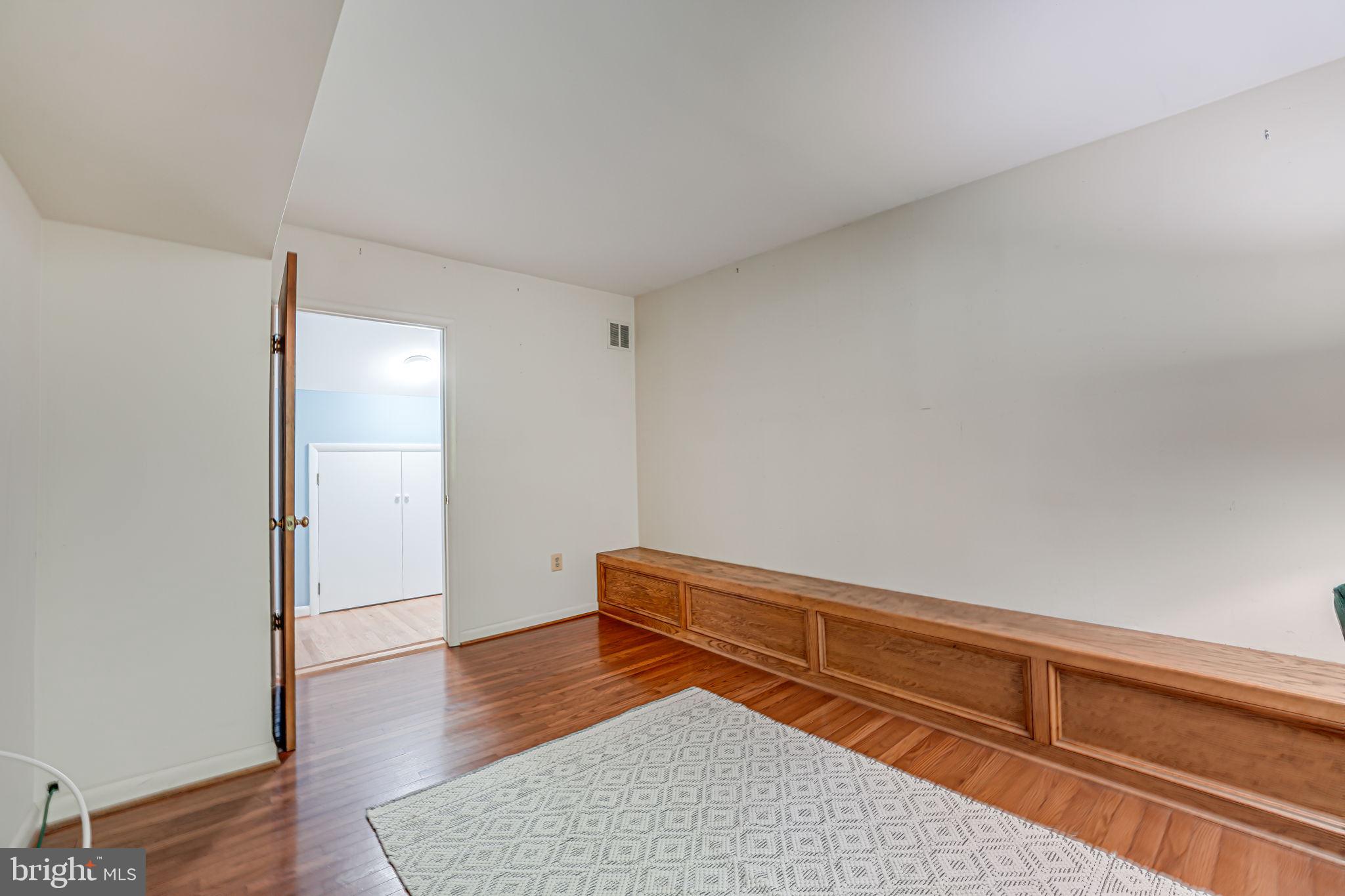 BELLEVUE FOREST - Residential