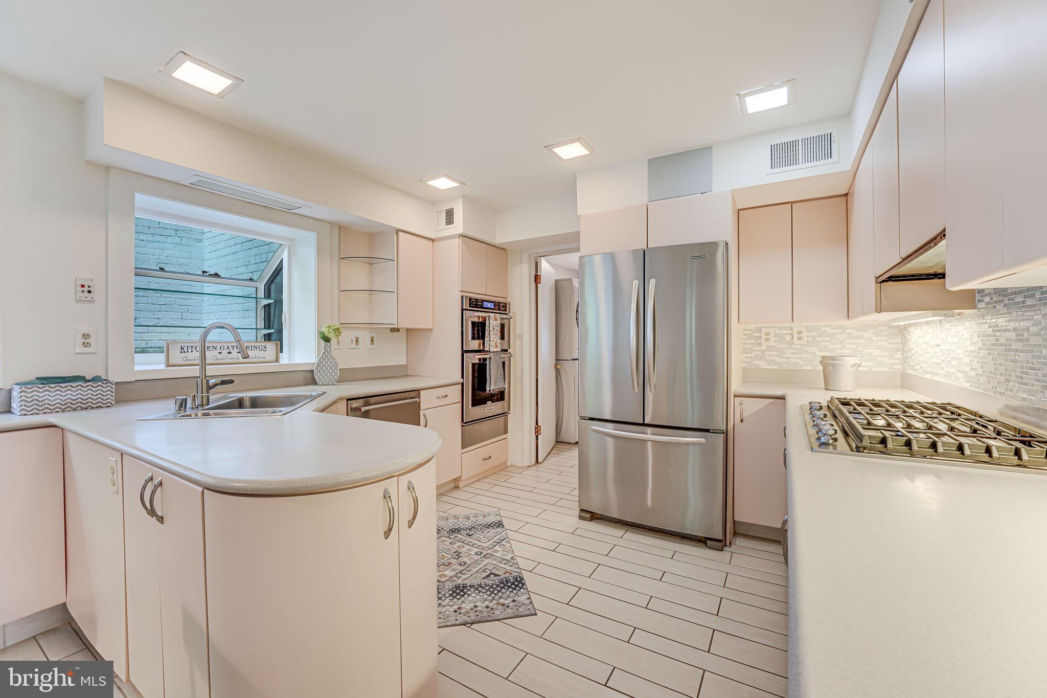 BELLEVUE FOREST - Residential