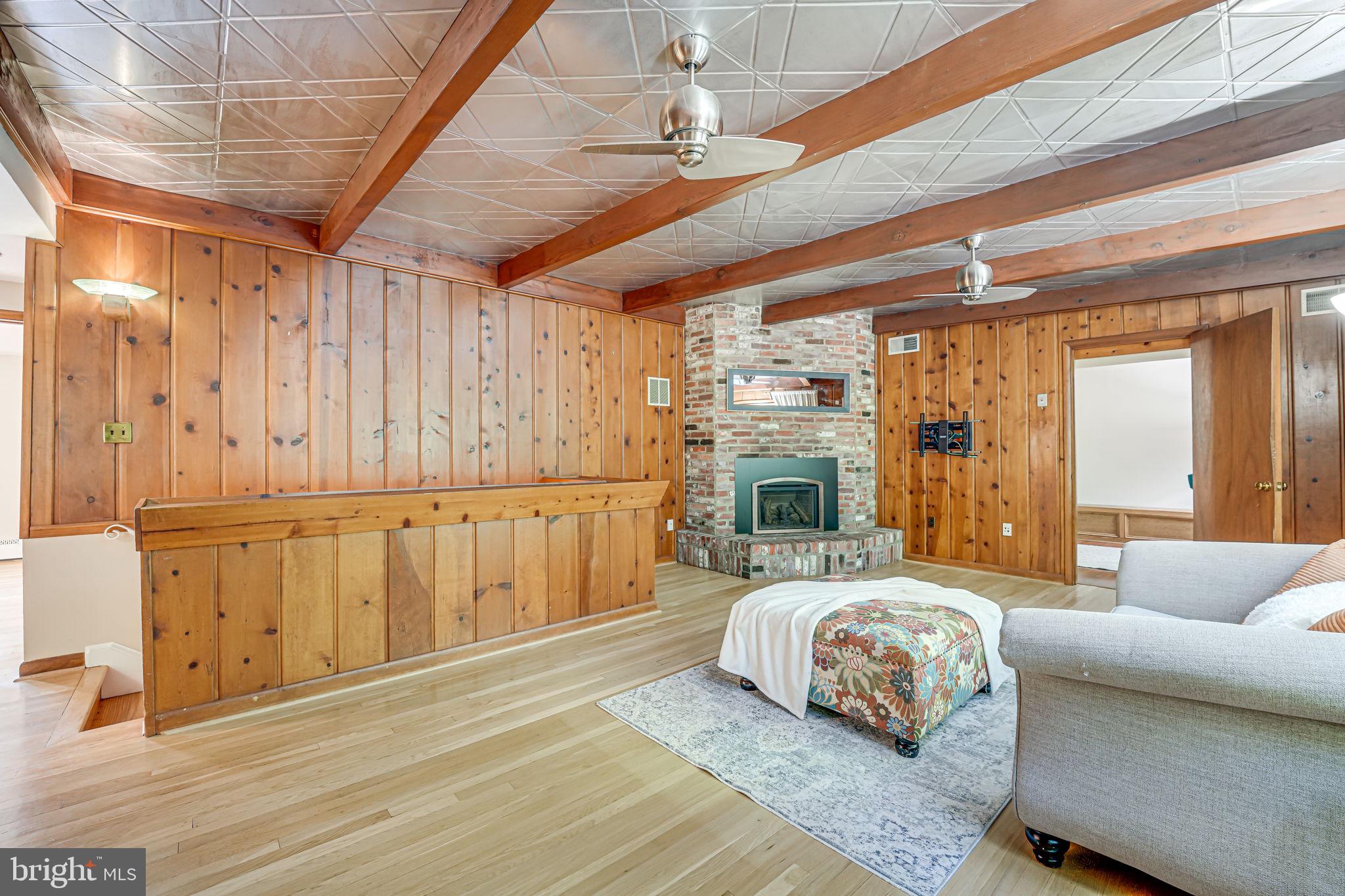 BELLEVUE FOREST - Residential