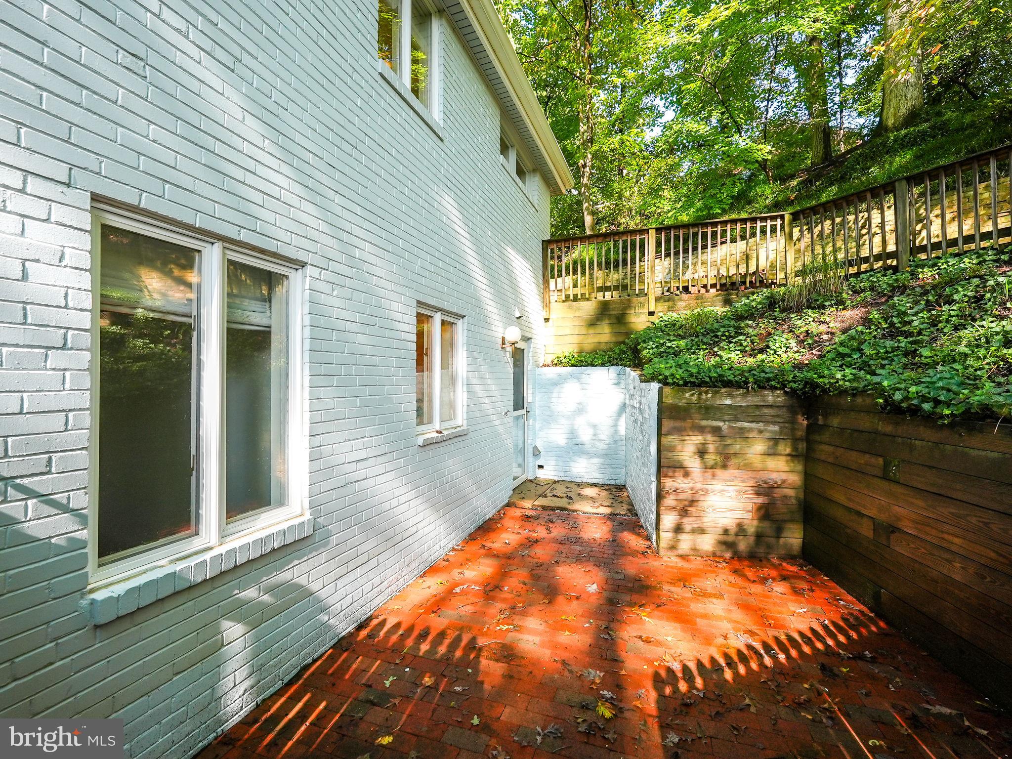 BELLEVUE FOREST - Residential