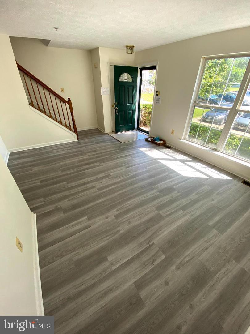 THE COURTS - Residential