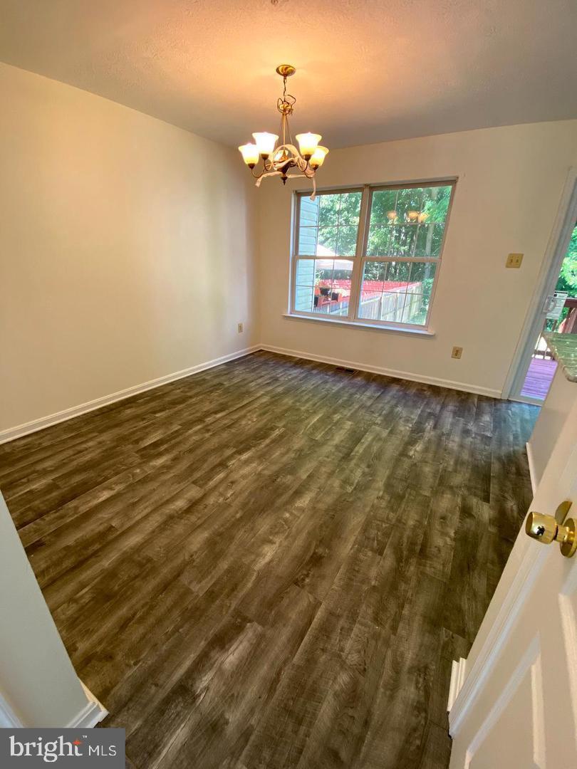 THE COURTS - Residential