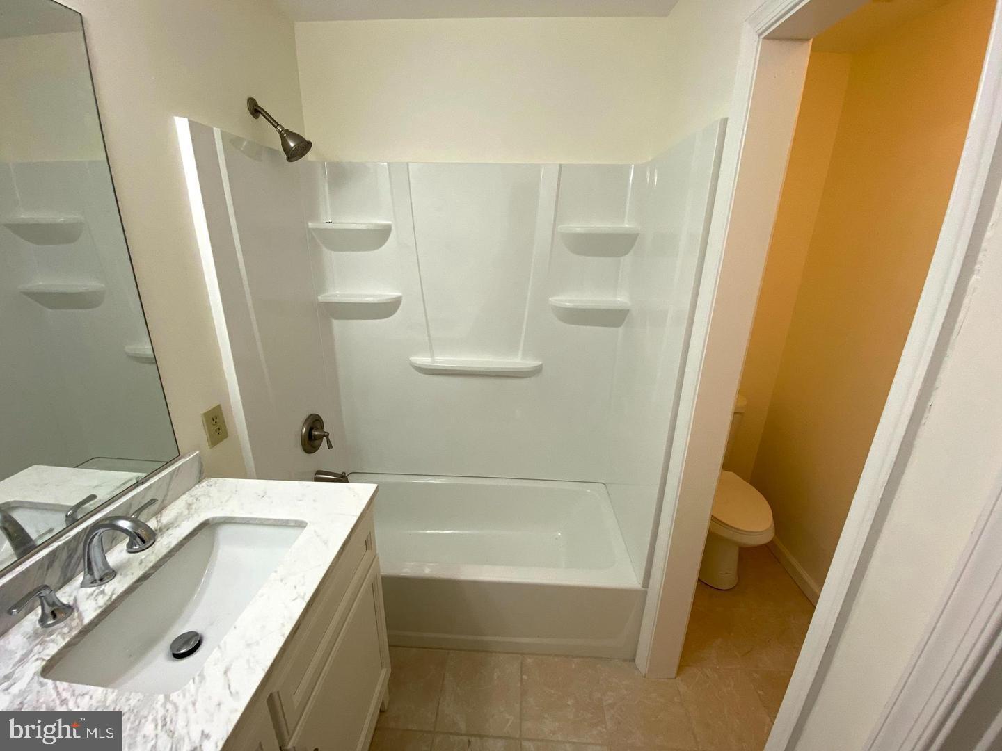 THE COURTS - Residential