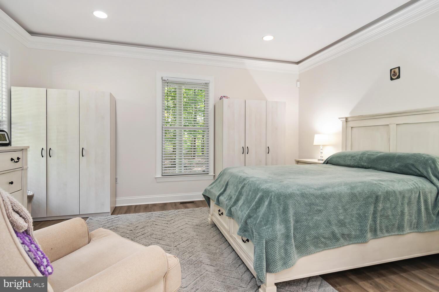 OAKLANDS - Residential