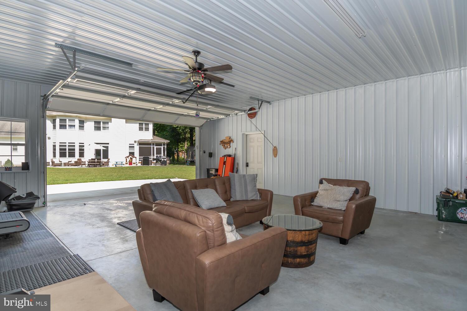 OAKLANDS - Residential