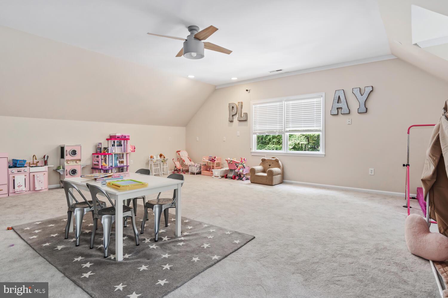 OAKLANDS - Residential