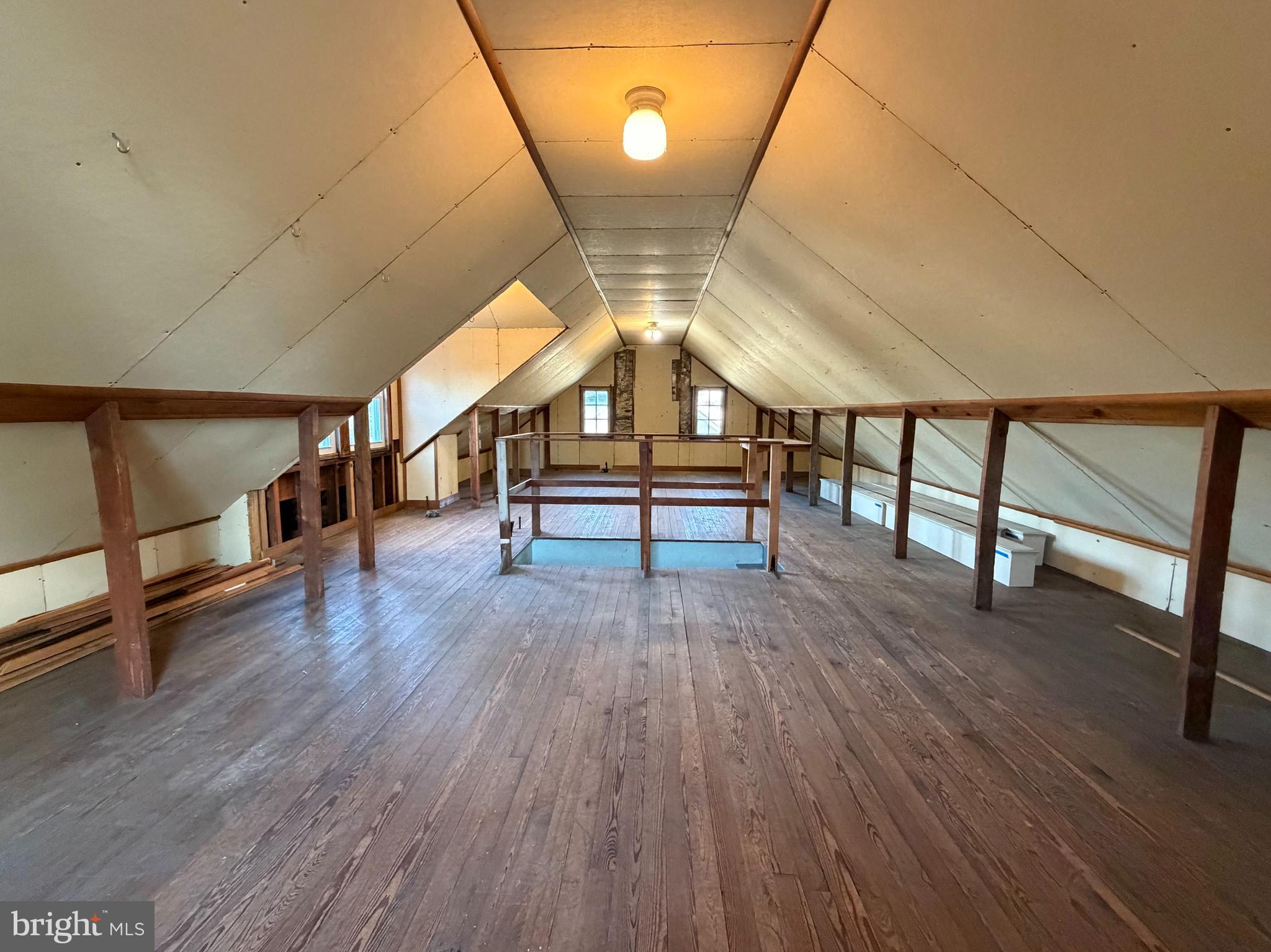 ARONIMINK - Residential