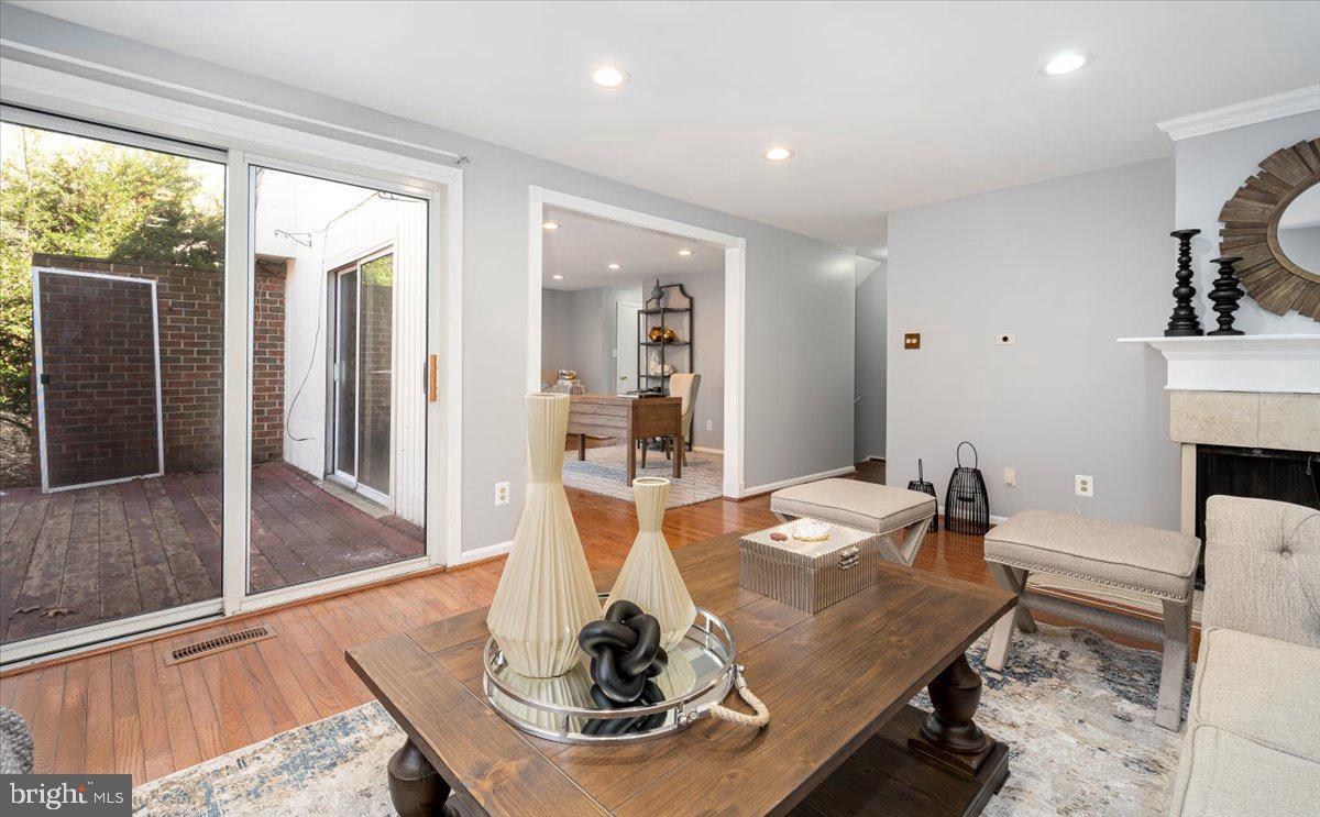STEDWICK TOWNHOUSES - Residential