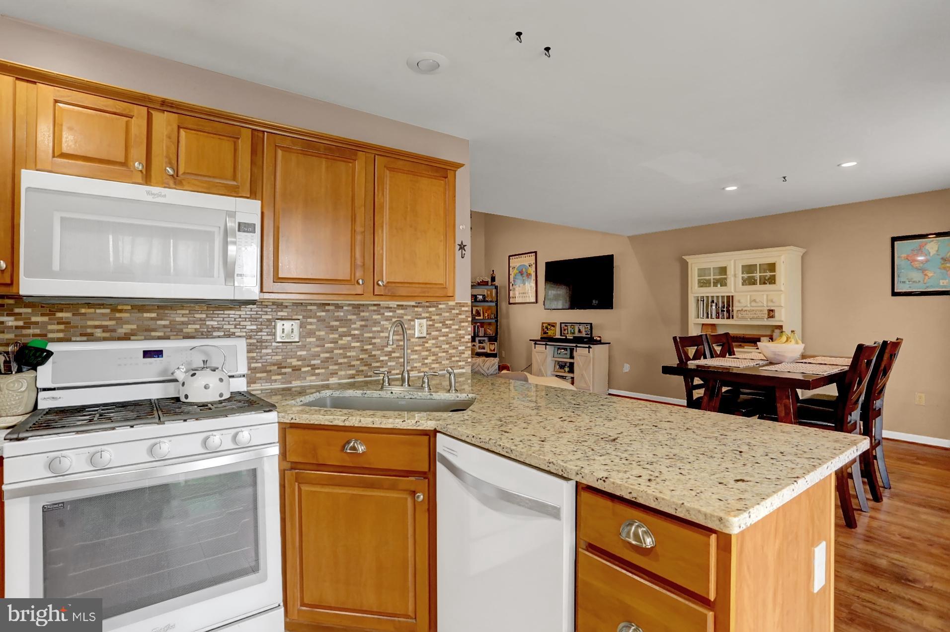 TREE TOPS - Residential