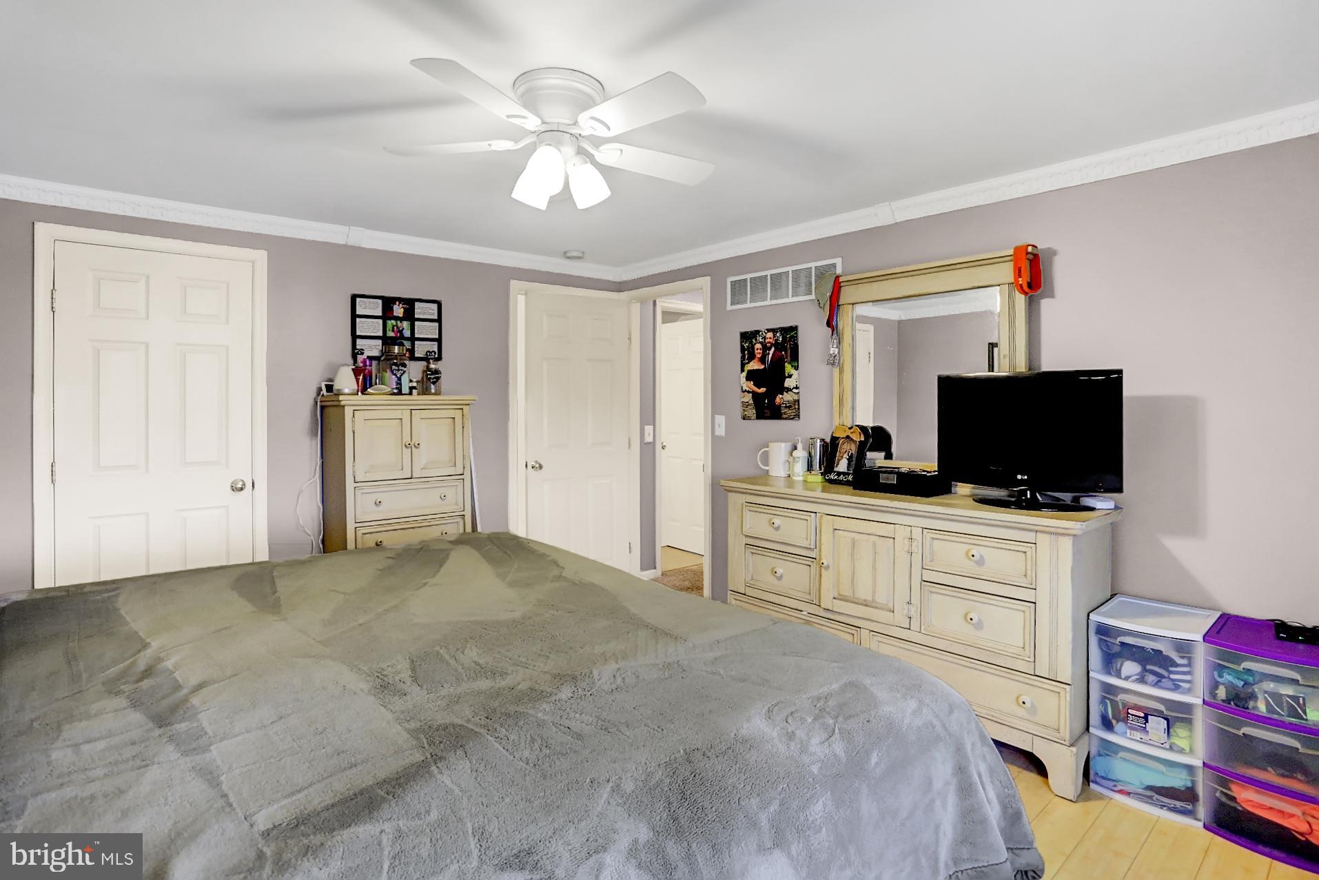 TREE TOPS - Residential