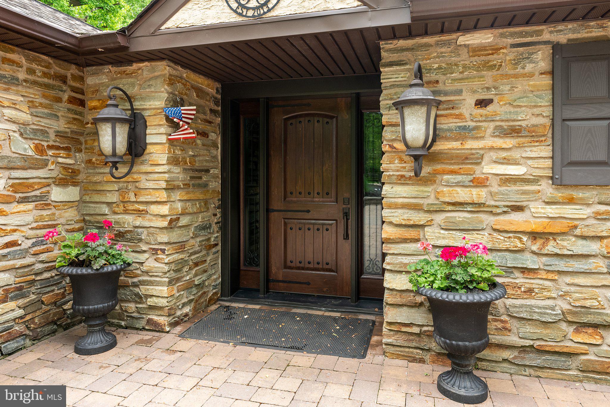 HUNTINGDON VALLEY - Residential