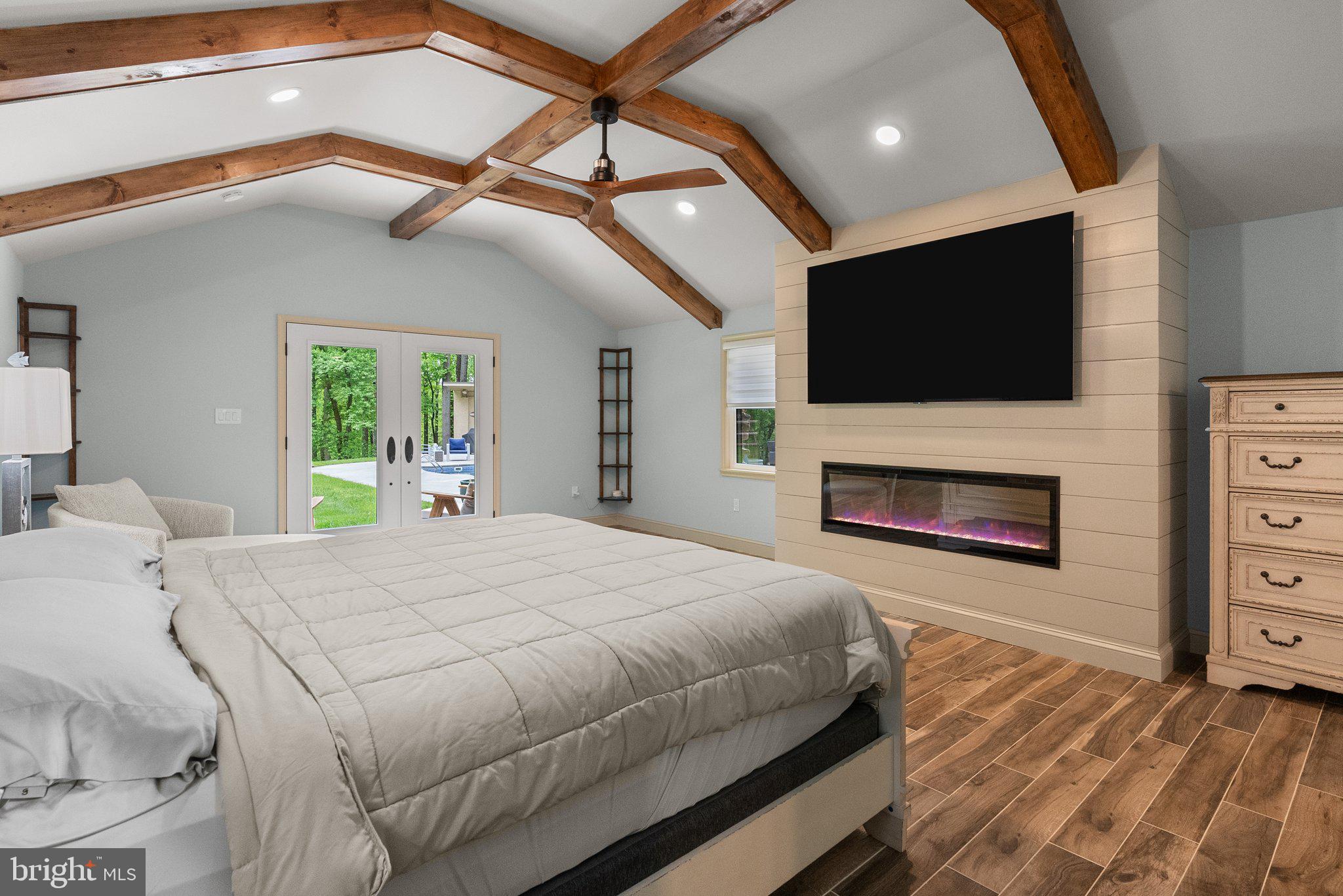 HUNTINGDON VALLEY - Residential