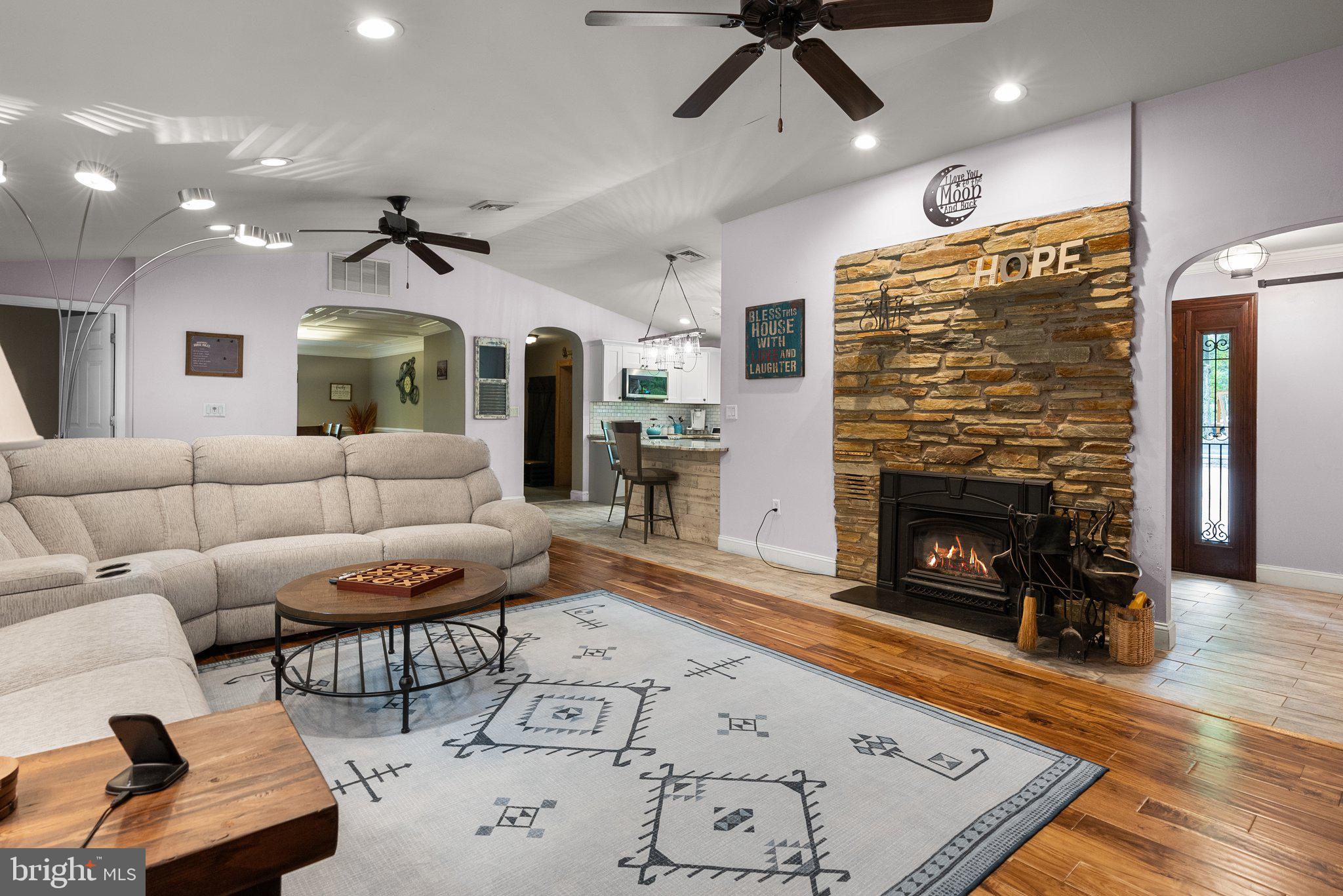 HUNTINGDON VALLEY - Residential