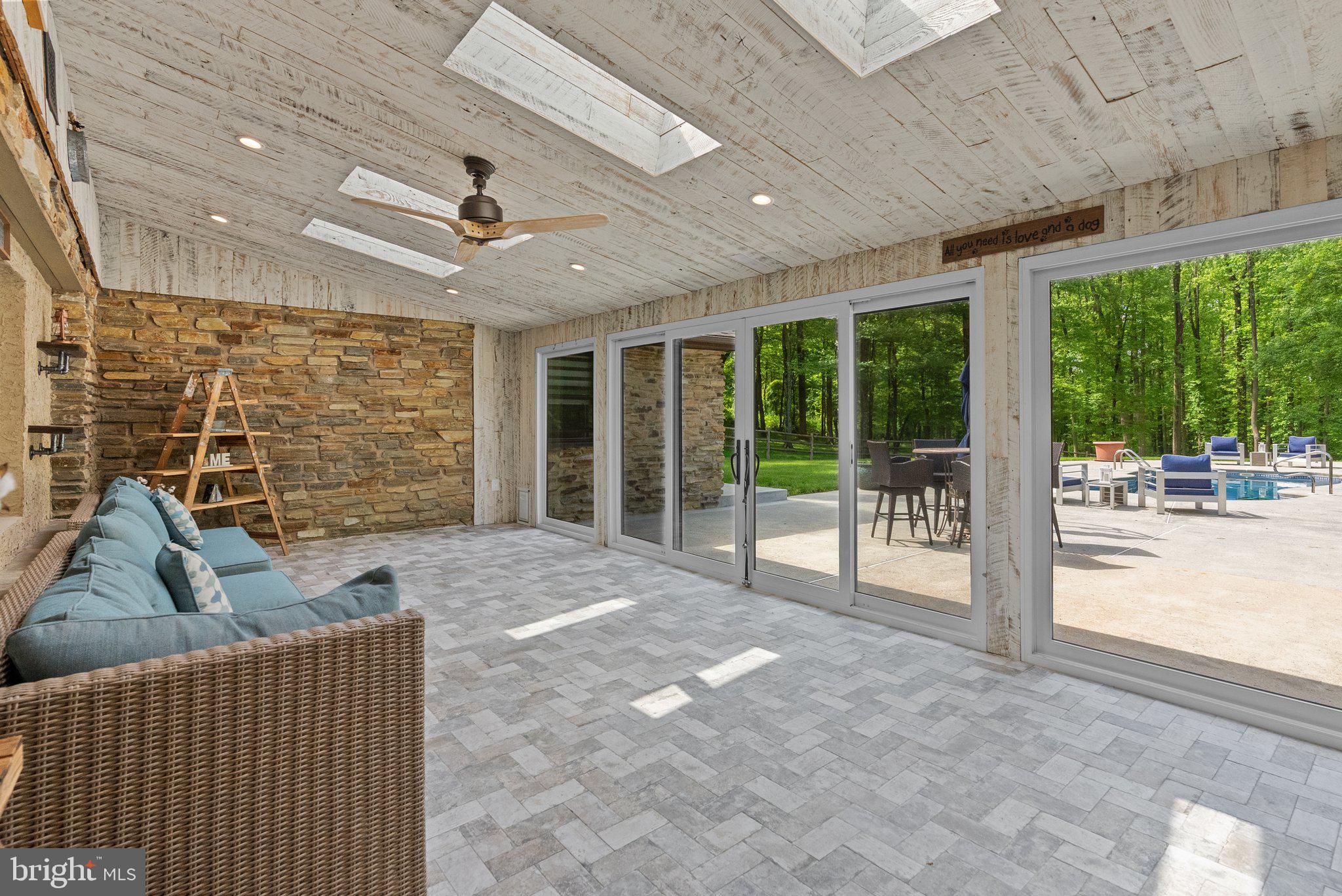 HUNTINGDON VALLEY - Residential