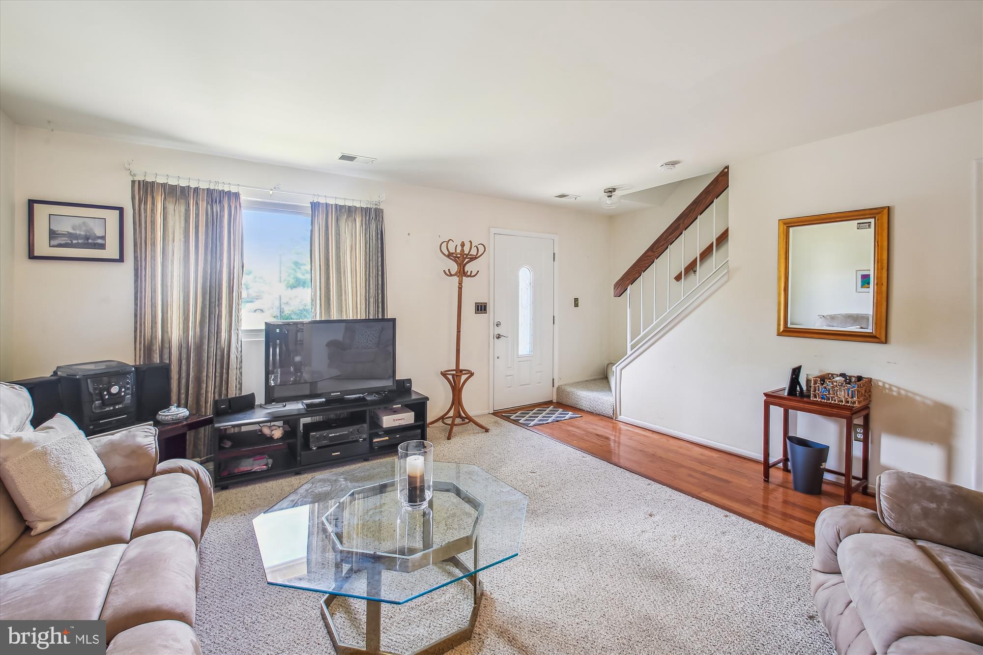 WHISPERING WOODS - Residential