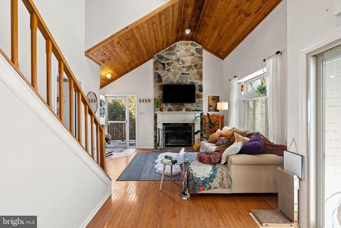 415 BROWN BRIAR CIRCLE HORSHAM PA 19044