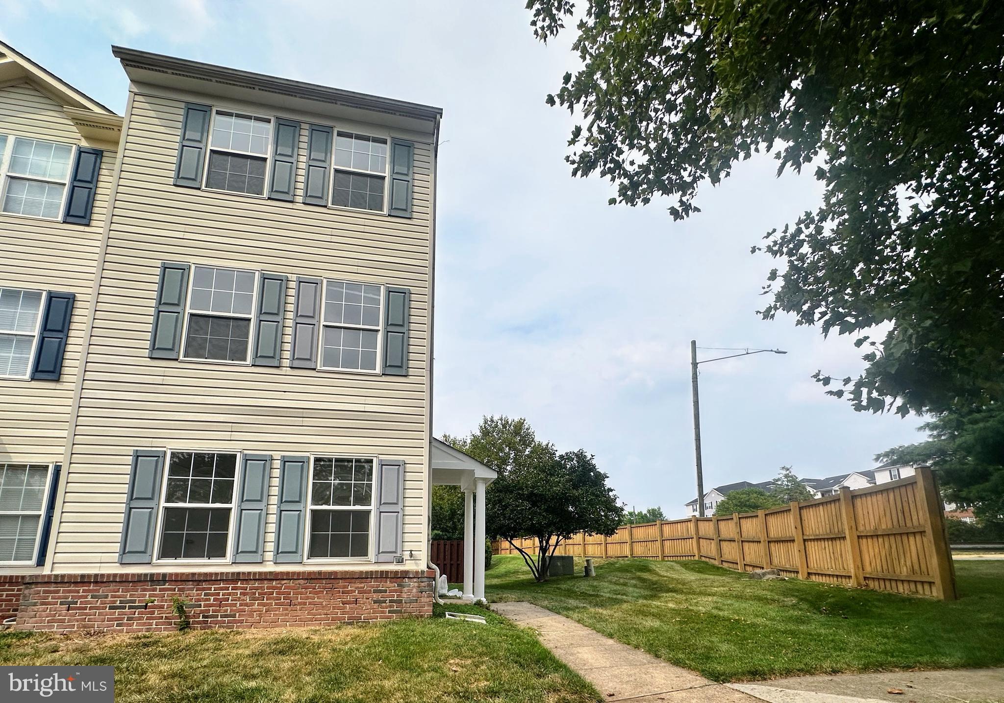 2559 PETER JEFFERSON LANE