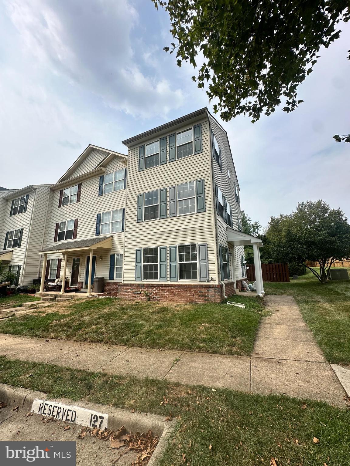 2559 PETER JEFFERSON LANE