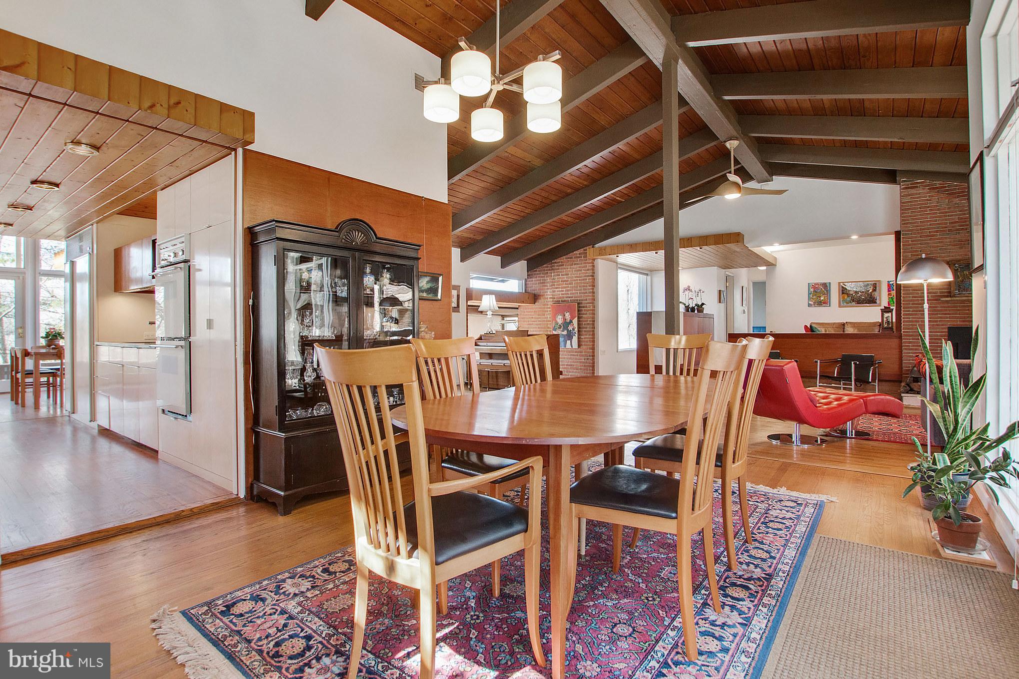 BRADLEY HILLS GROVE - Residential