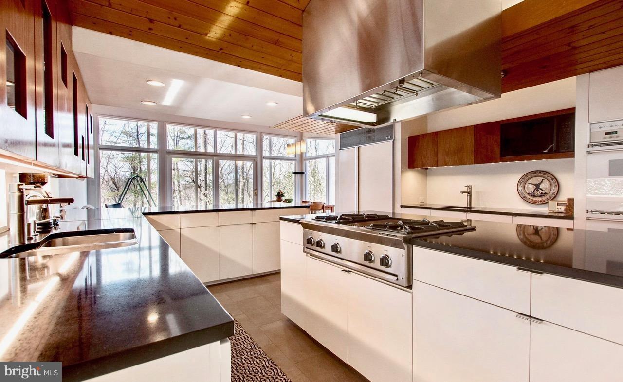 BRADLEY HILLS GROVE - Residential