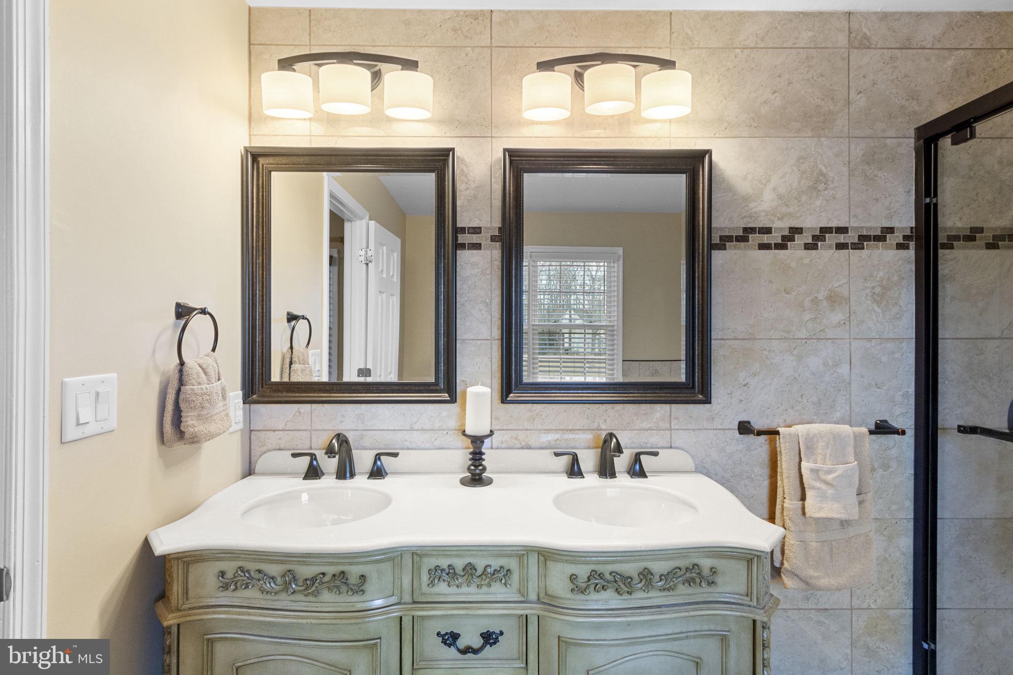 KINGSWOOD - Residential