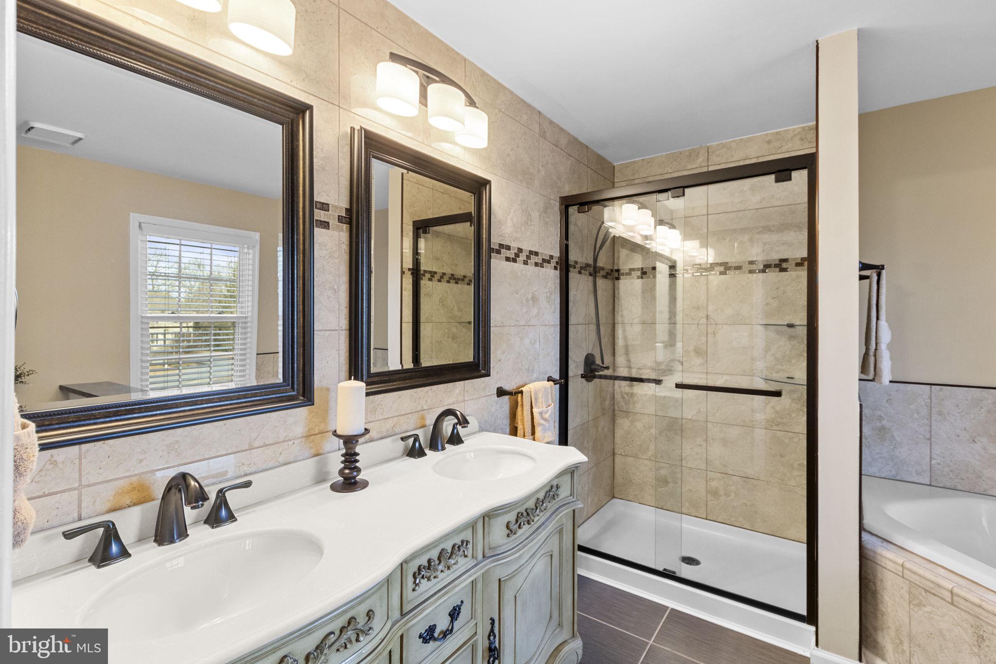 KINGSWOOD - Residential