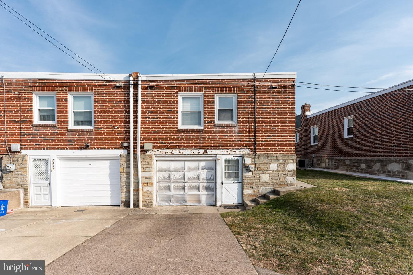 RHAWNHURST - Residential