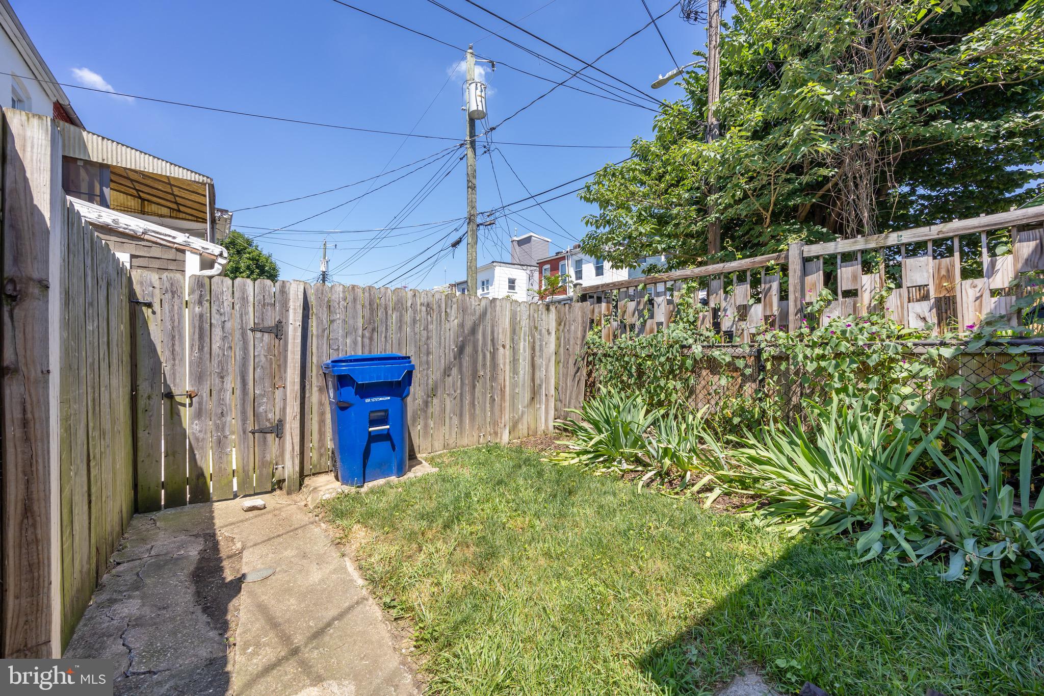 HAMPDEN HISTORIC DISTRICT - Residential