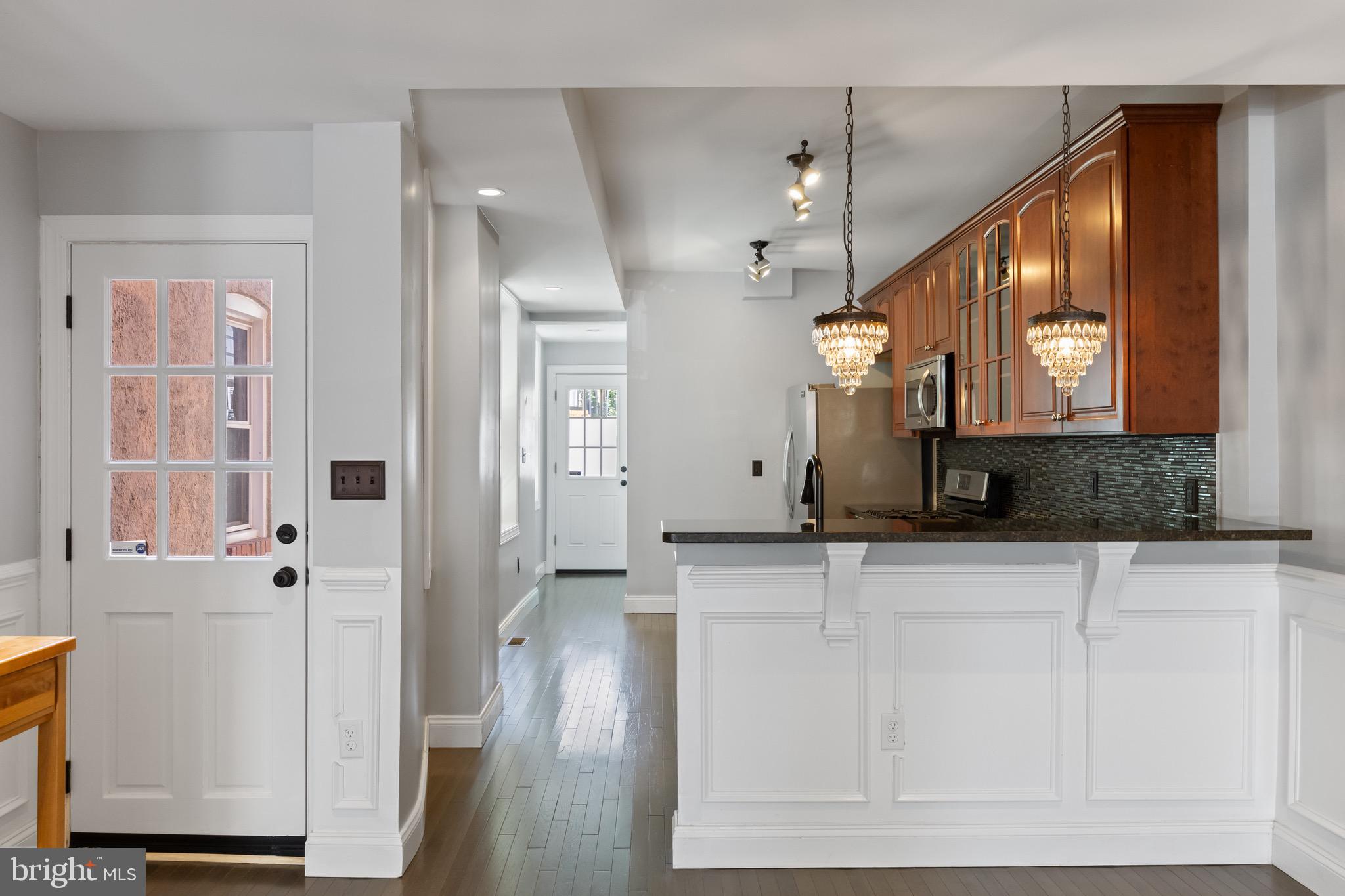 HAMPDEN HISTORIC DISTRICT - Residential