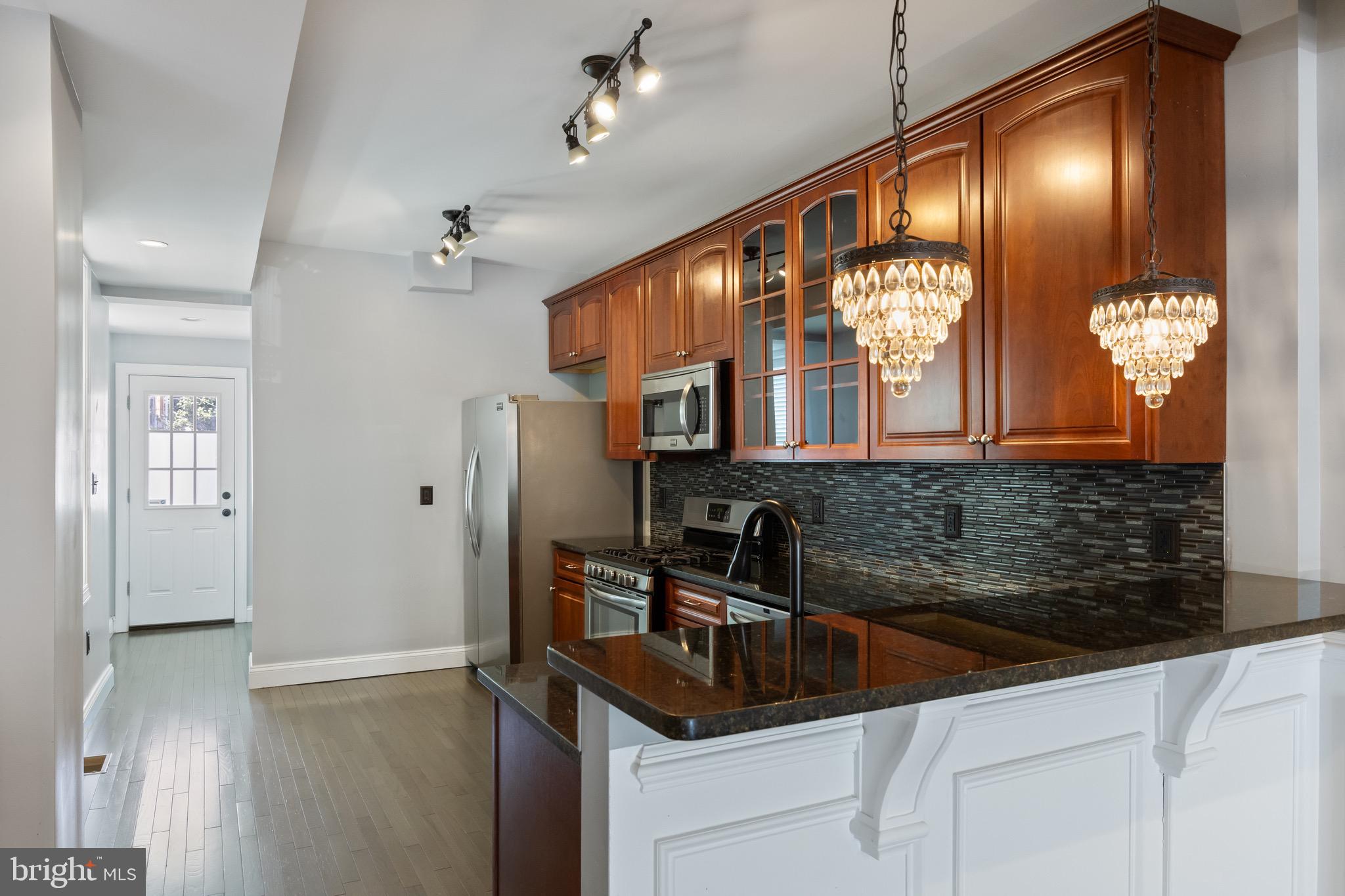 HAMPDEN HISTORIC DISTRICT - Residential