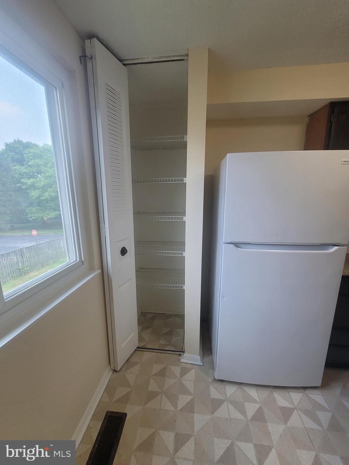 QUEEN ANNE VILLAGE - Residential