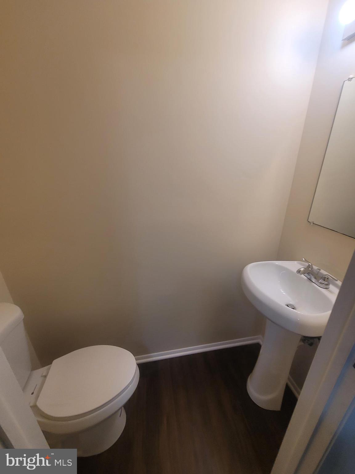 QUEEN ANNE VILLAGE - Residential