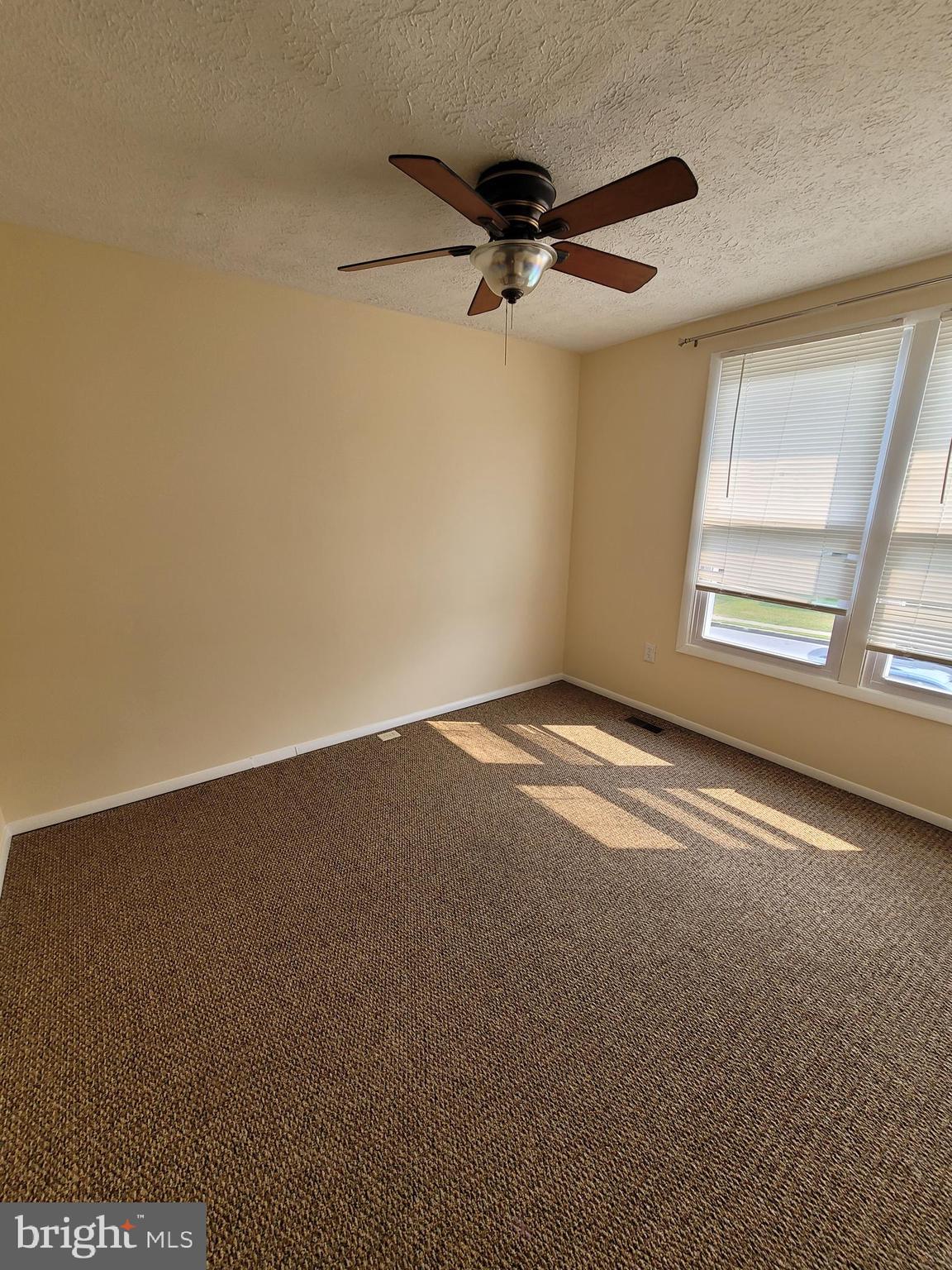 QUEEN ANNE VILLAGE - Residential