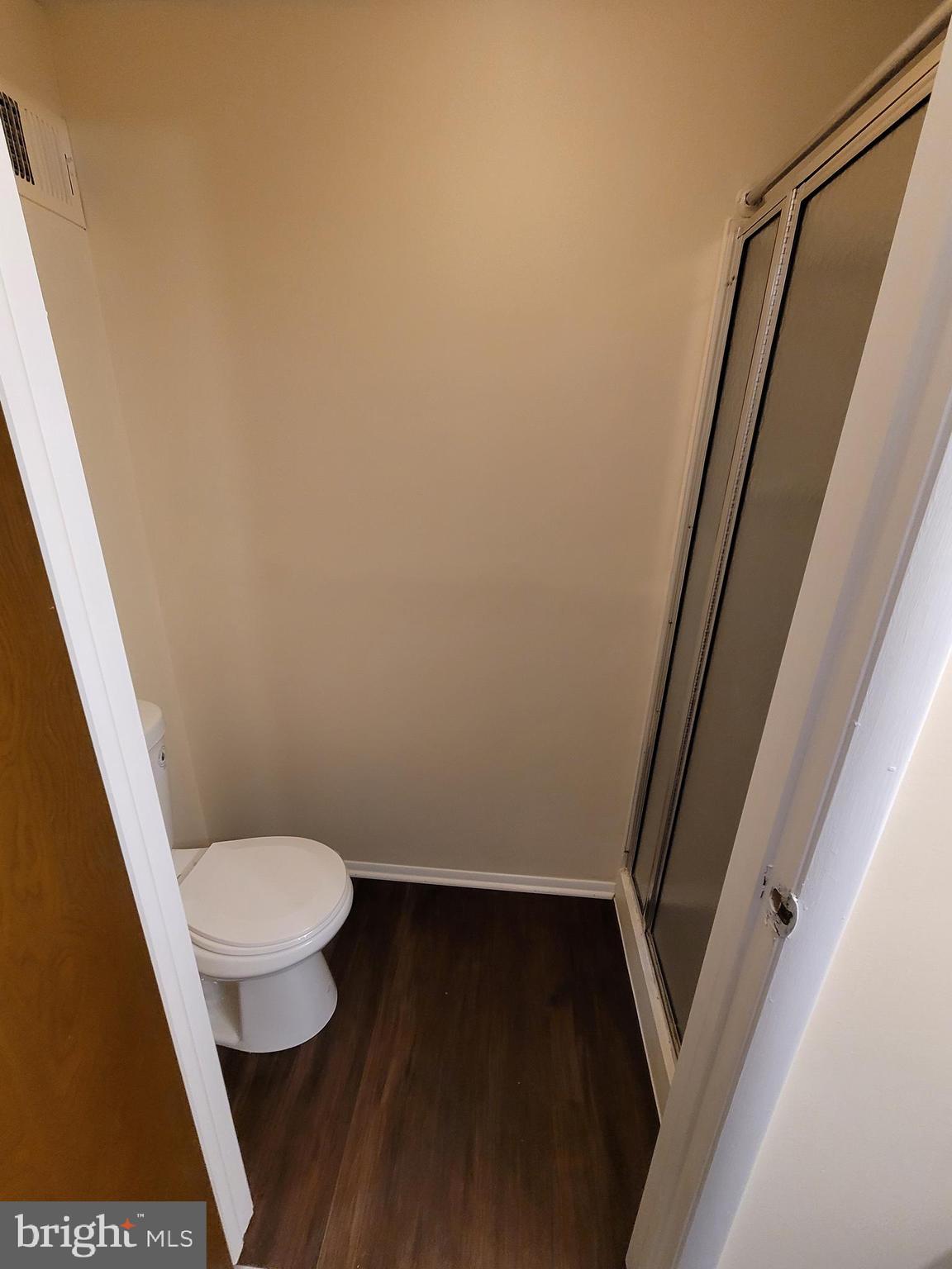 QUEEN ANNE VILLAGE - Residential