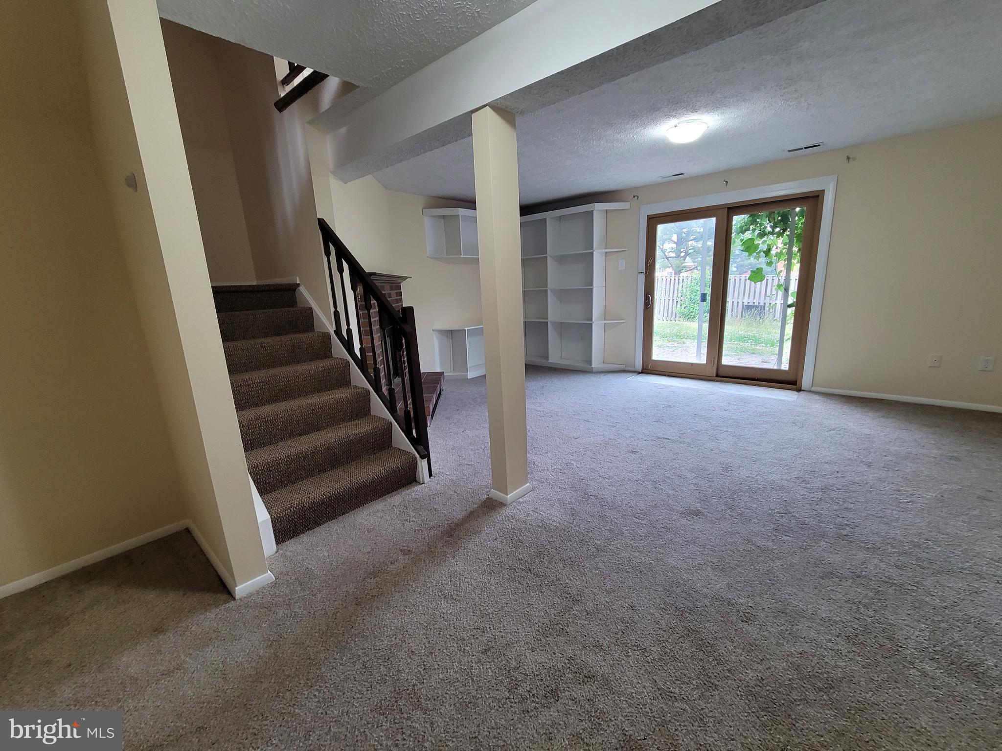 QUEEN ANNE VILLAGE - Residential