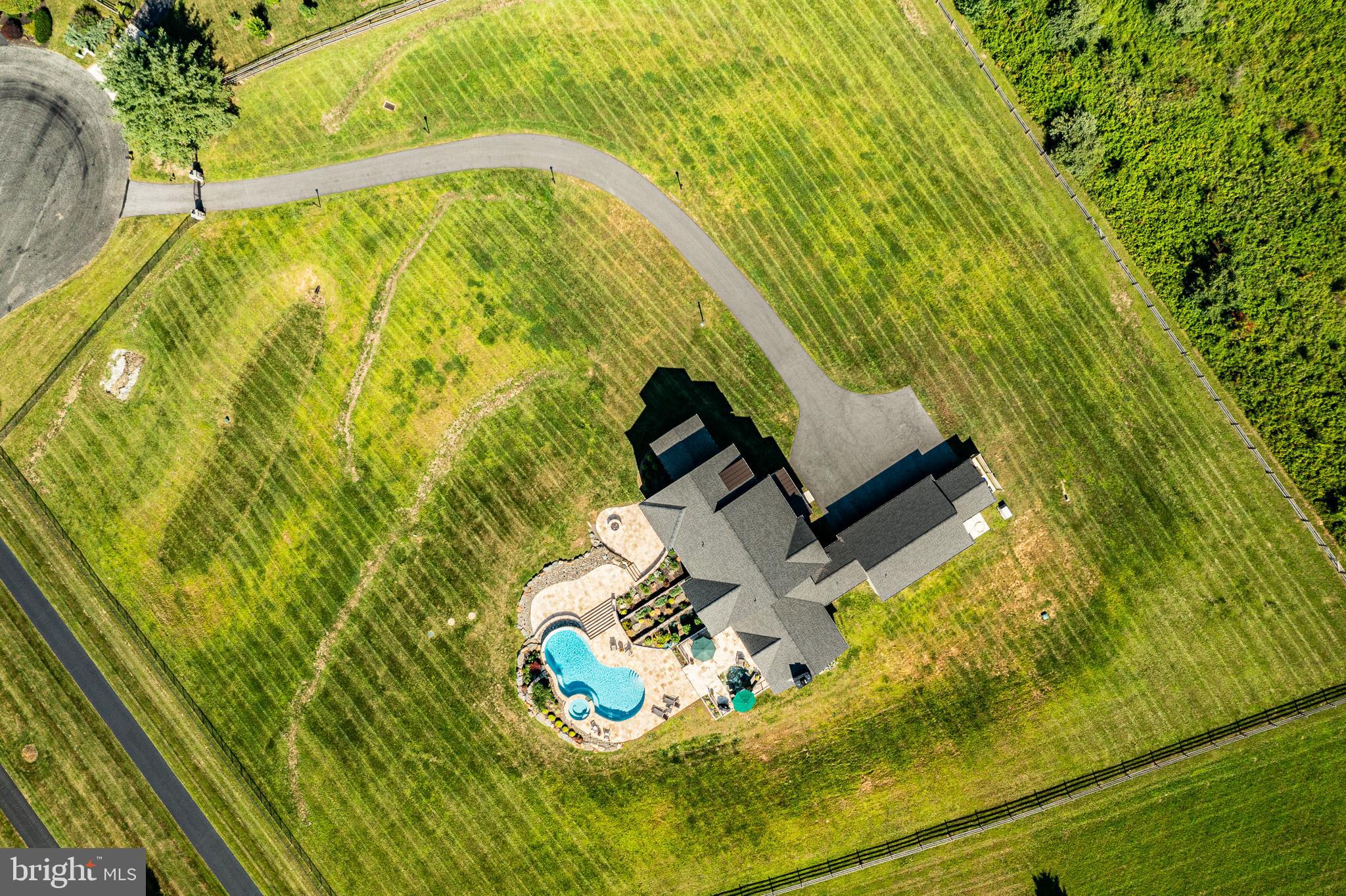 COTSWOLD ESTATES - Residential