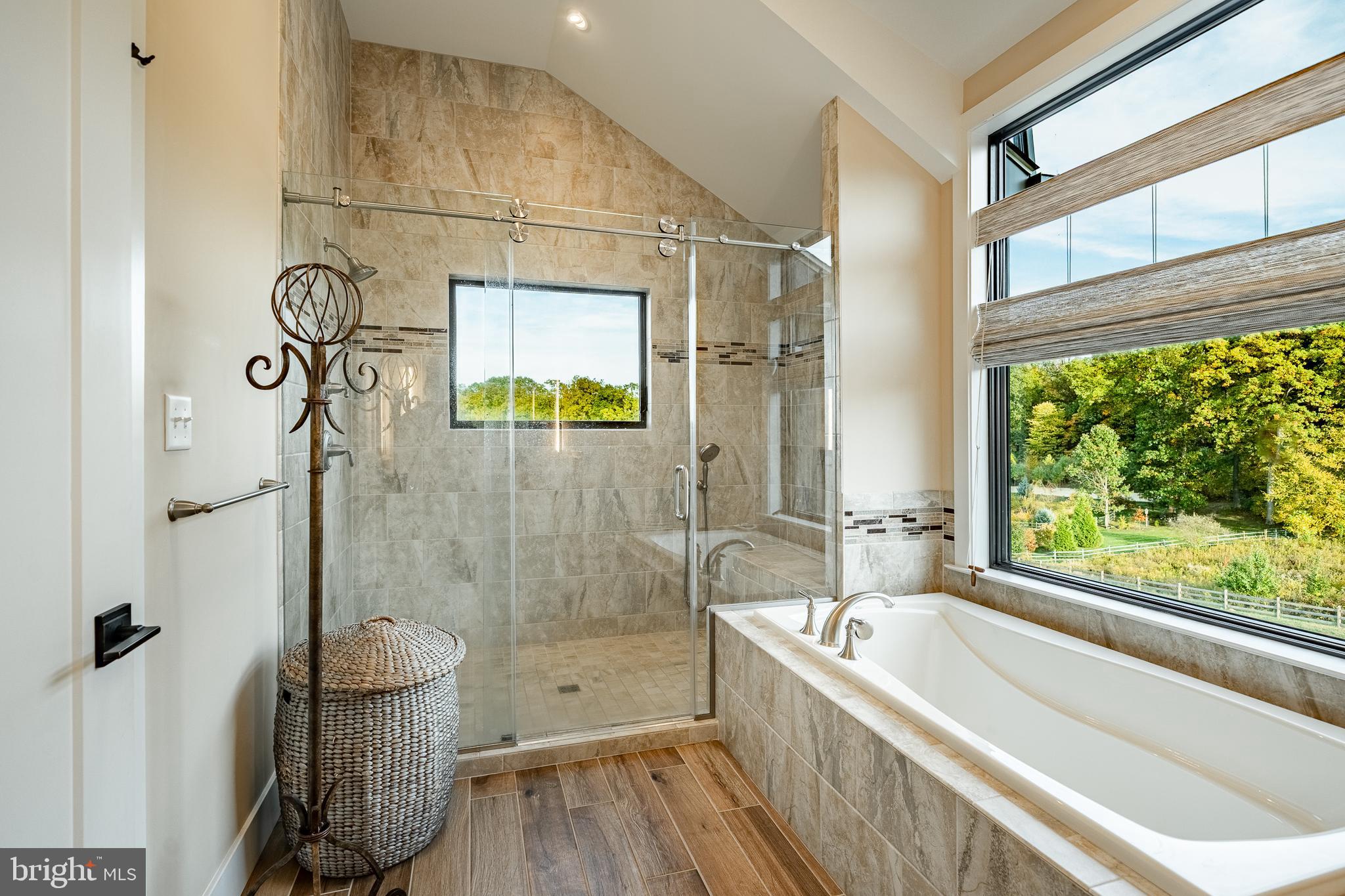 COTSWOLD ESTATES - Residential