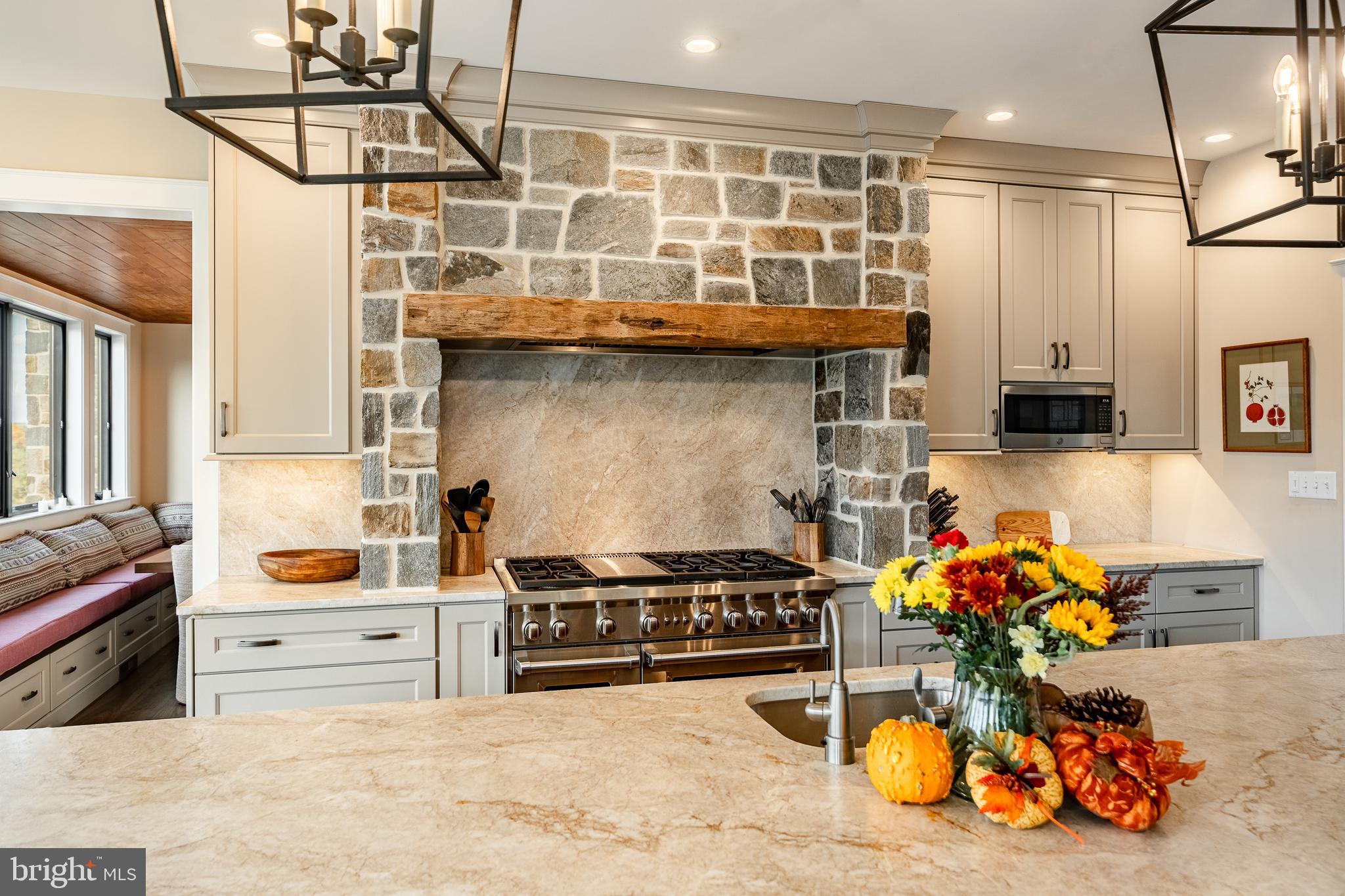 COTSWOLD ESTATES - Residential