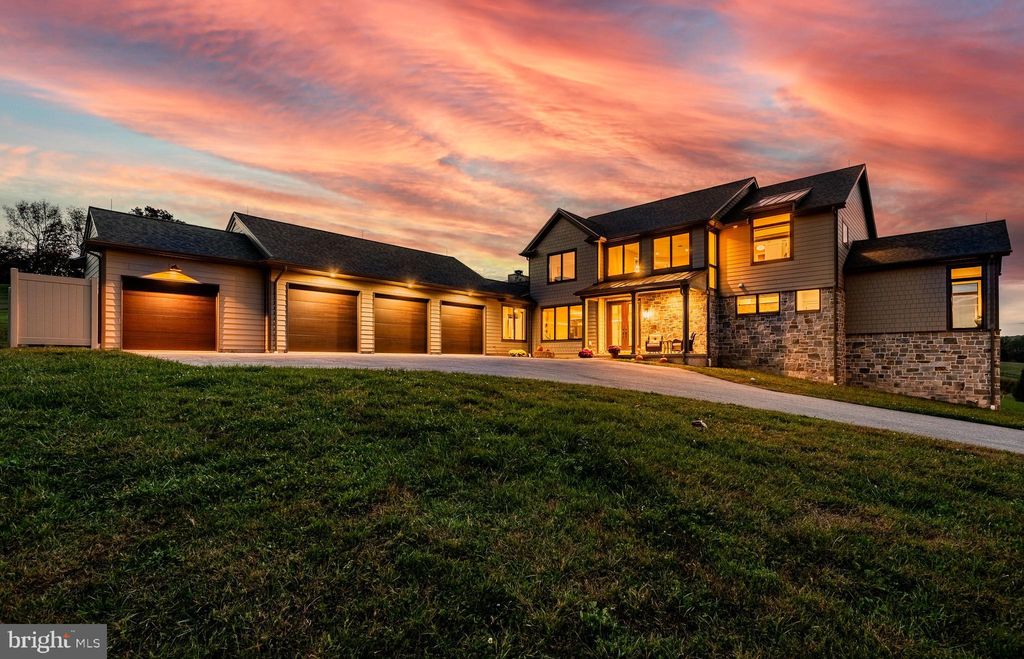 Photo of 45 Wyndemere Lake Drive, CHESTER SPRINGS, PA 19425 (MLS # PACT2113498)