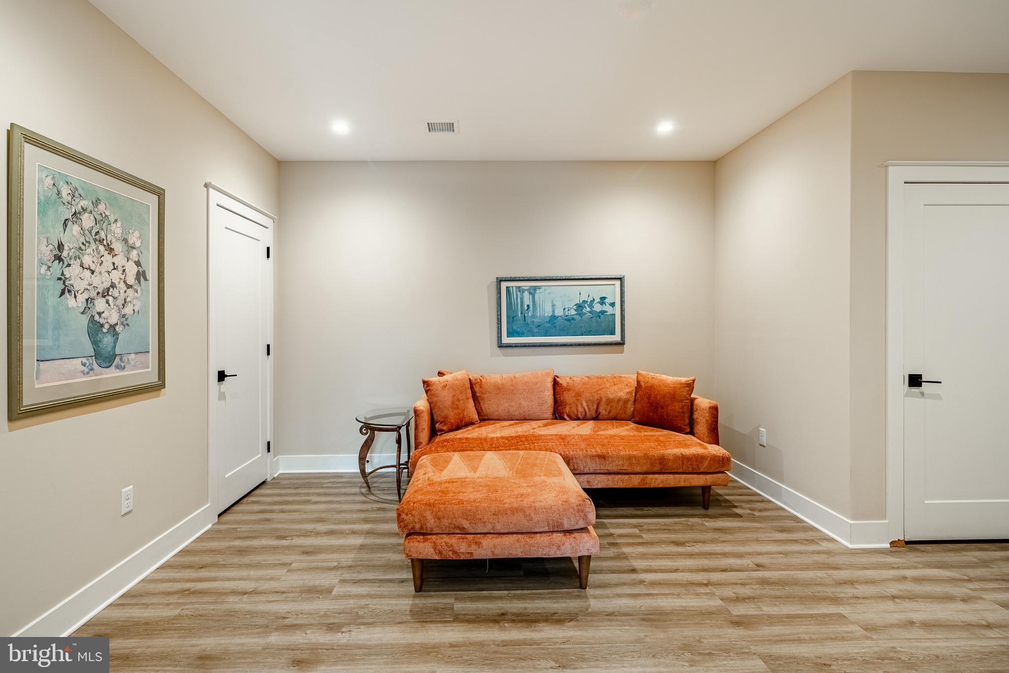 COTSWOLD ESTATES - Residential