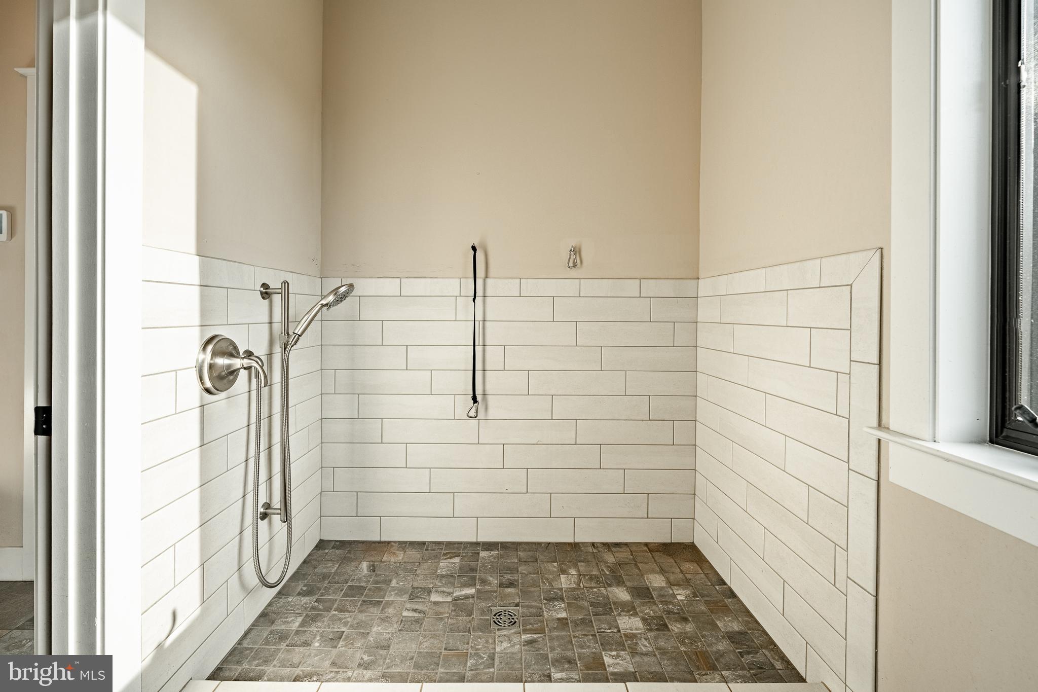 COTSWOLD ESTATES - Residential