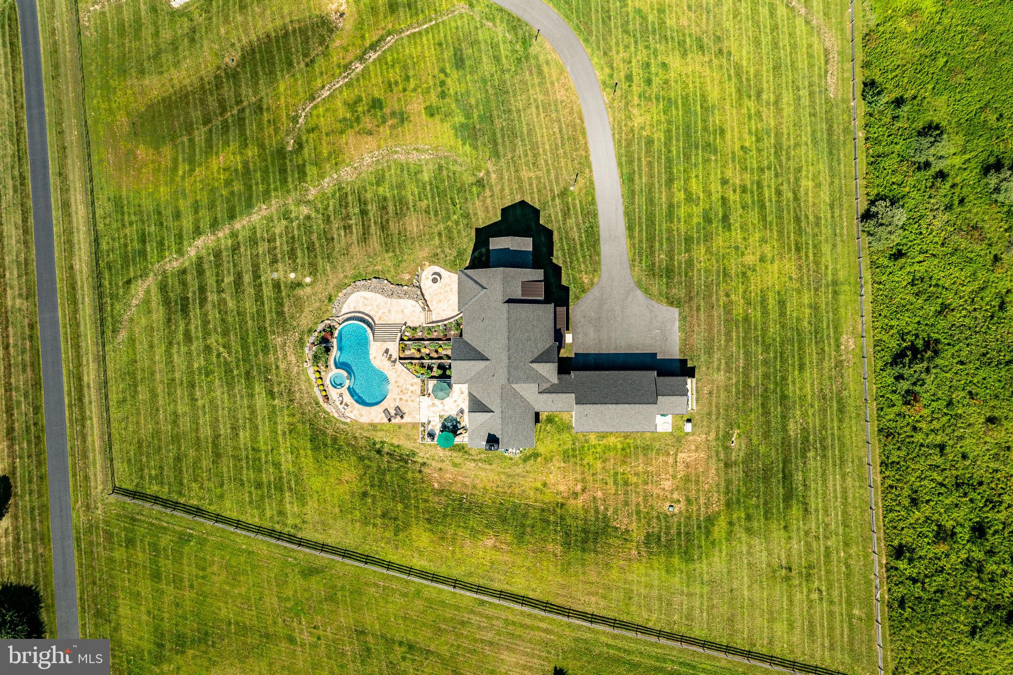 COTSWOLD ESTATES - Residential