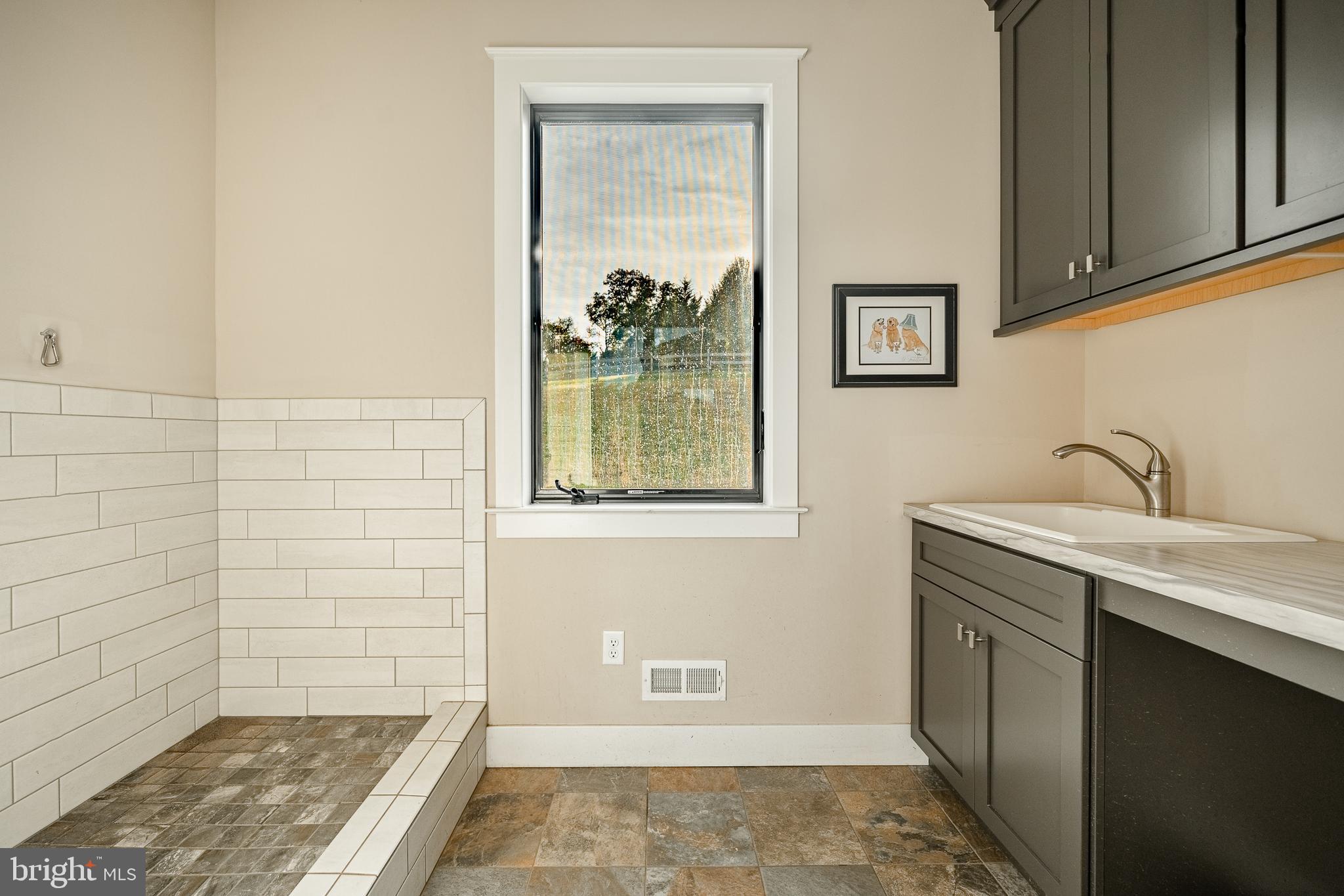 COTSWOLD ESTATES - Residential