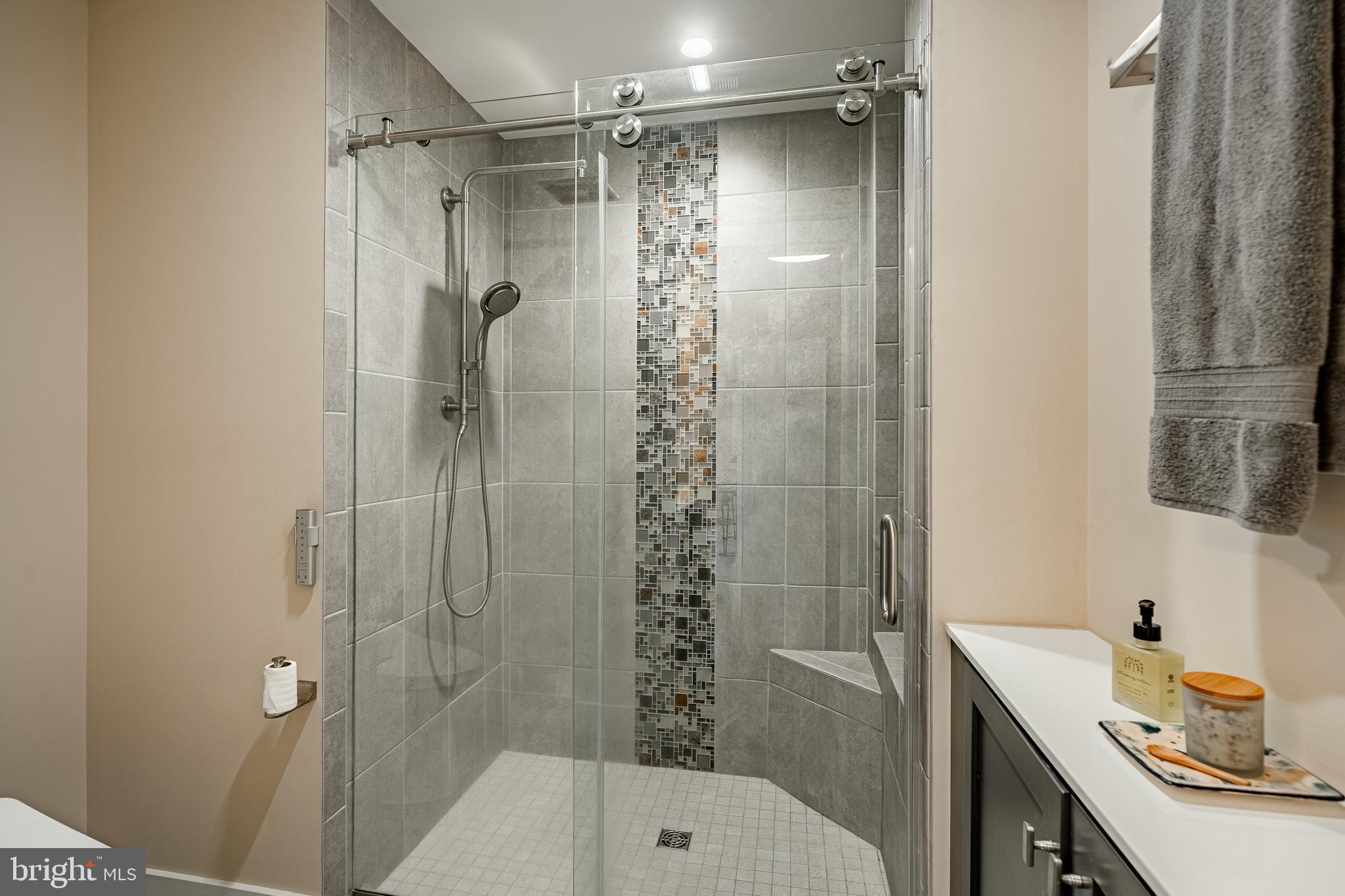 COTSWOLD ESTATES - Residential